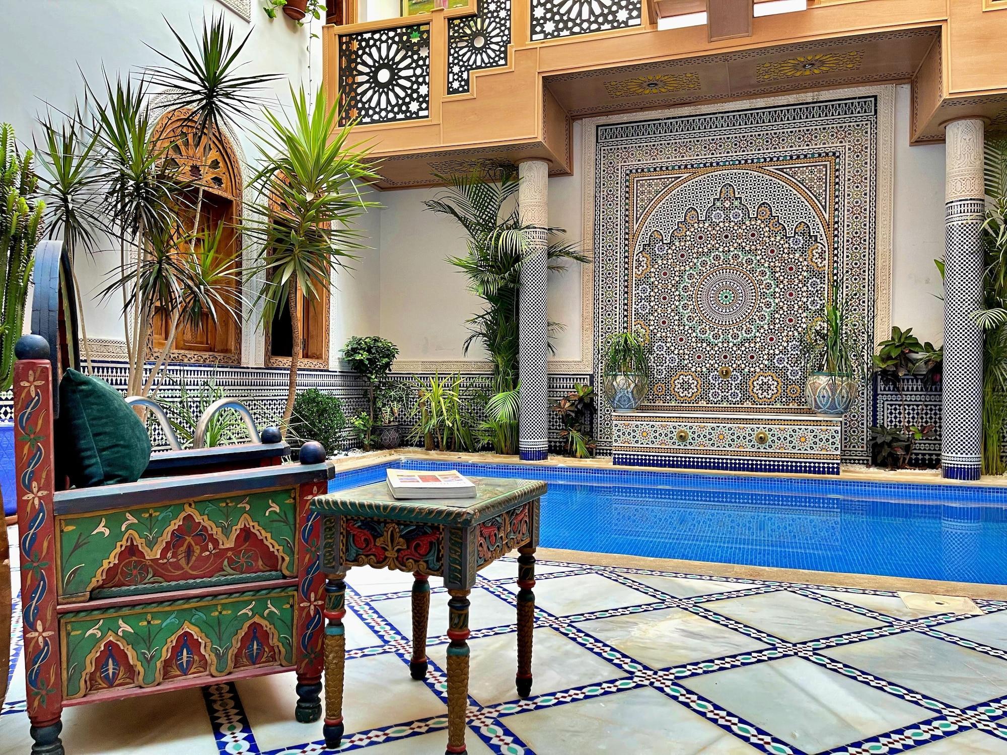 Vista Piscina Riad Marjana Suites & Spa