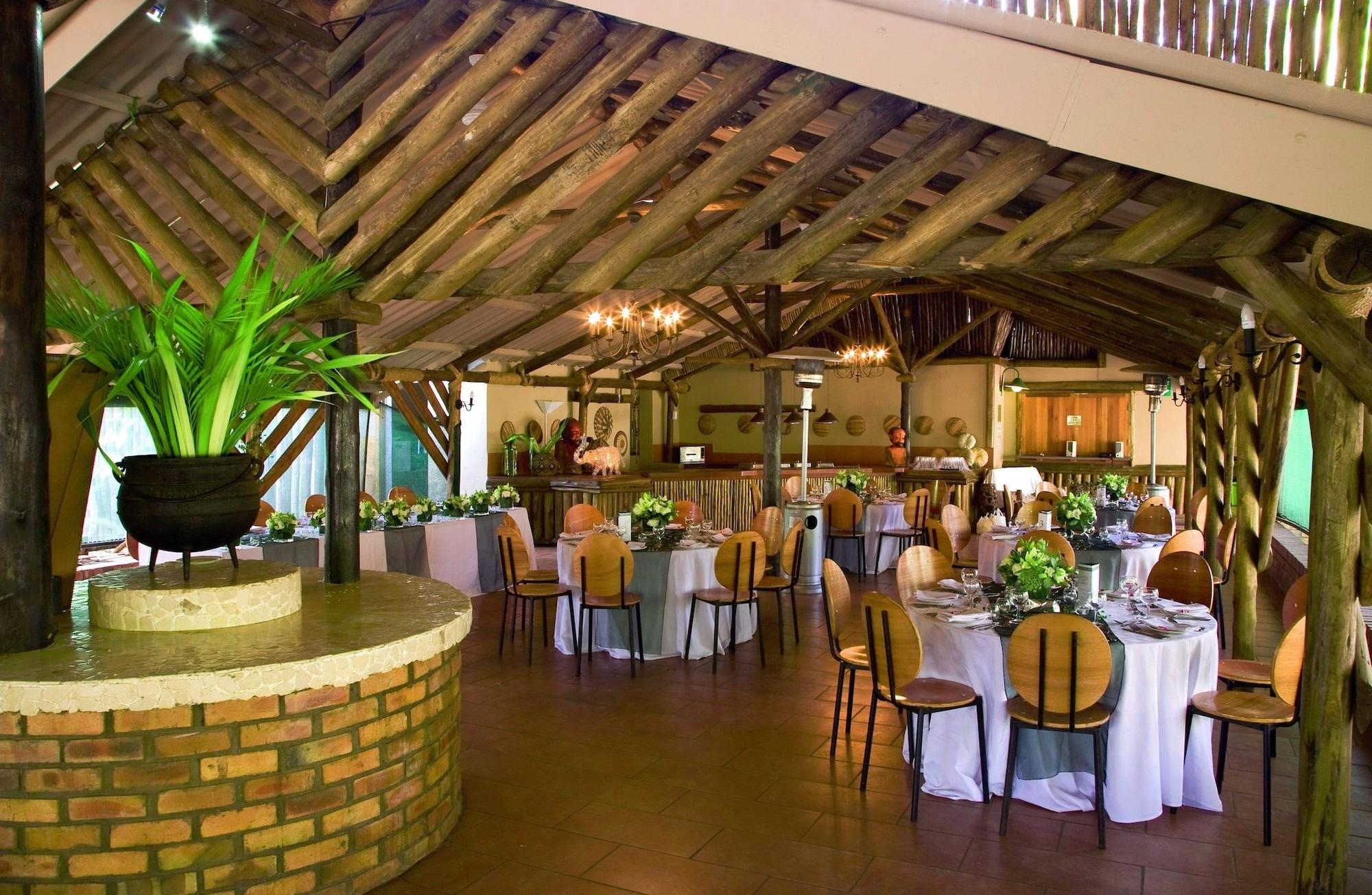 Restaurant Bonamanzi Game Reserve