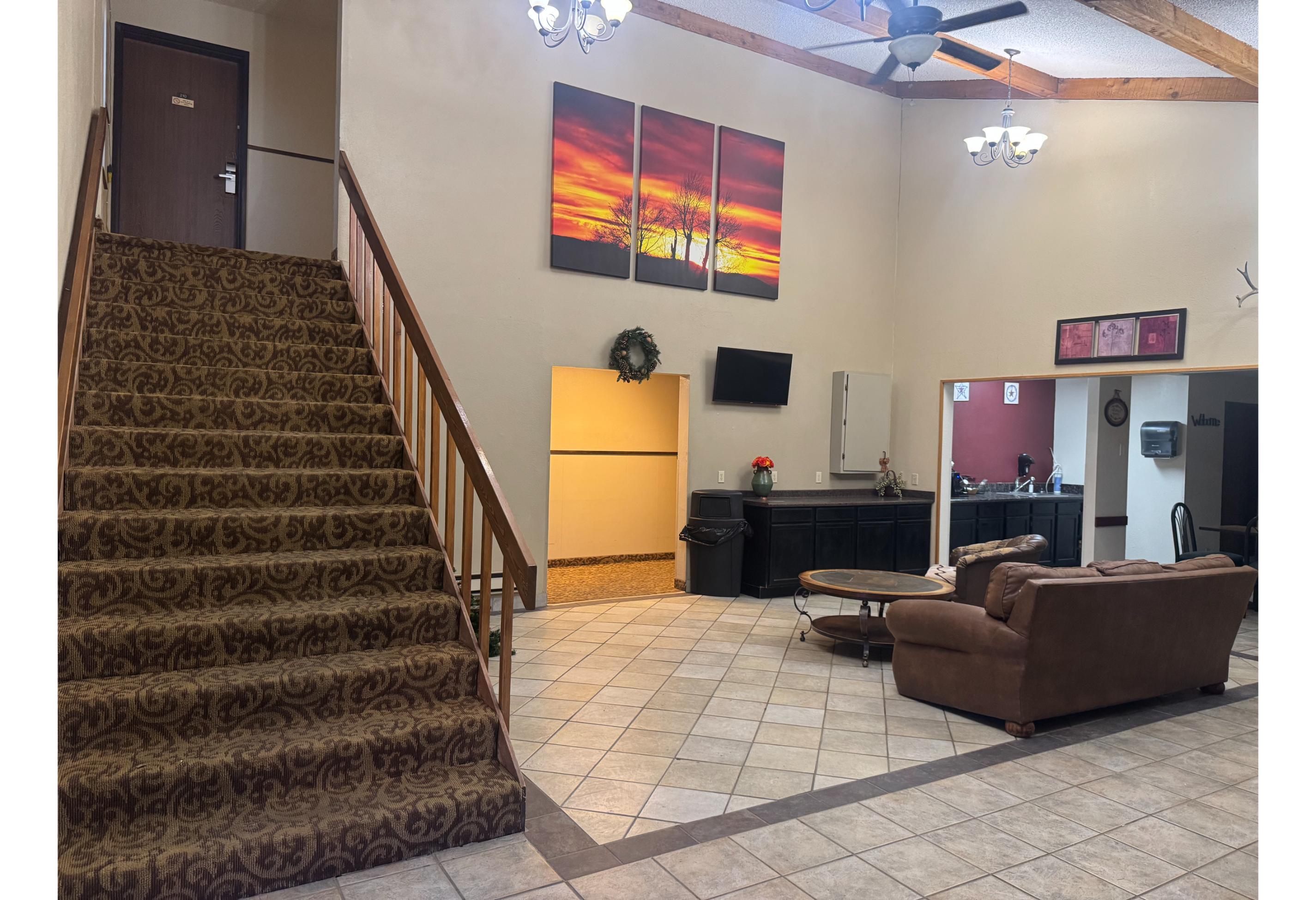 Vista Lobby Lone Tree Inn