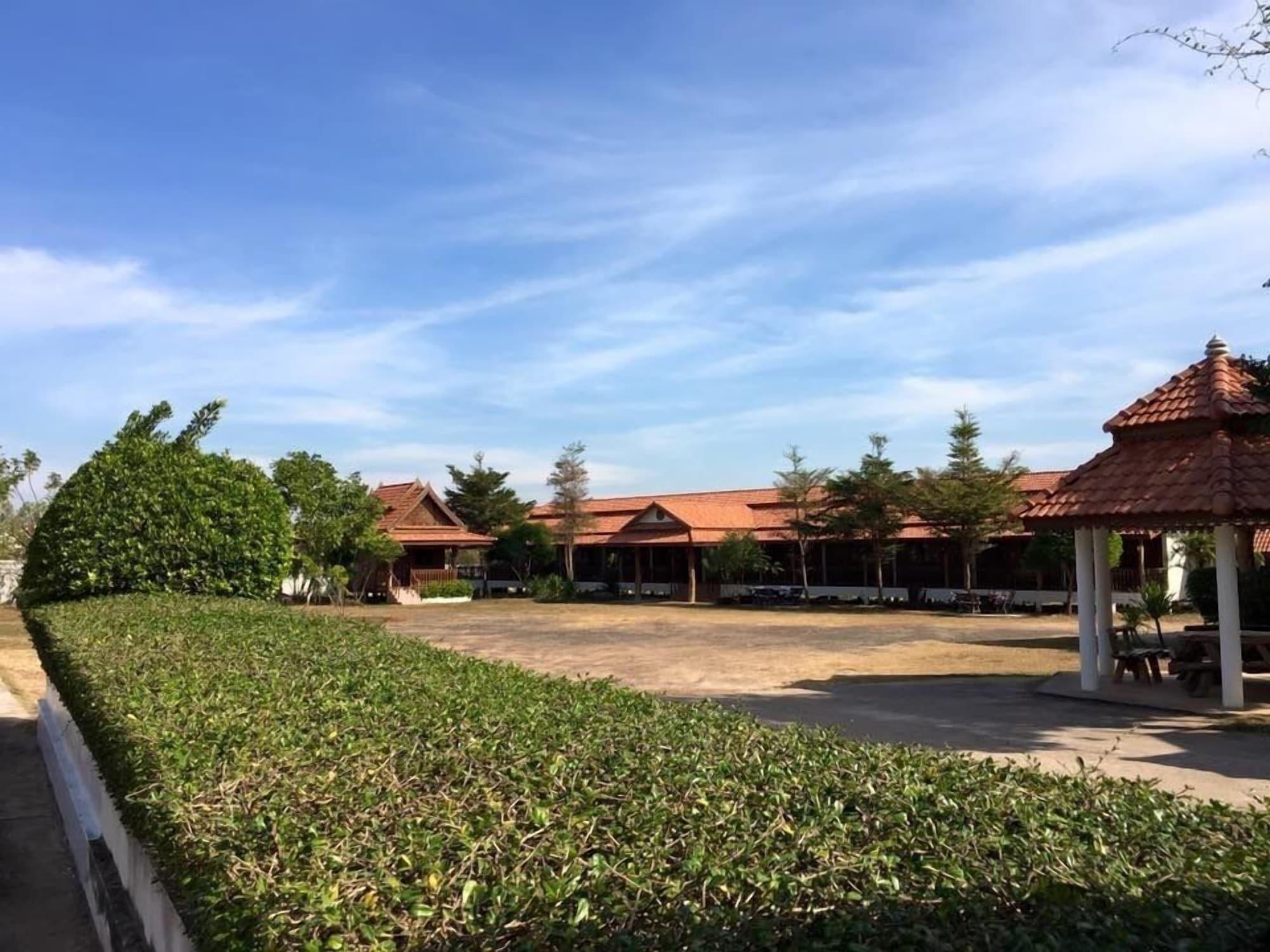 Instalaciones Recreativas Plaifah Resort Ubon