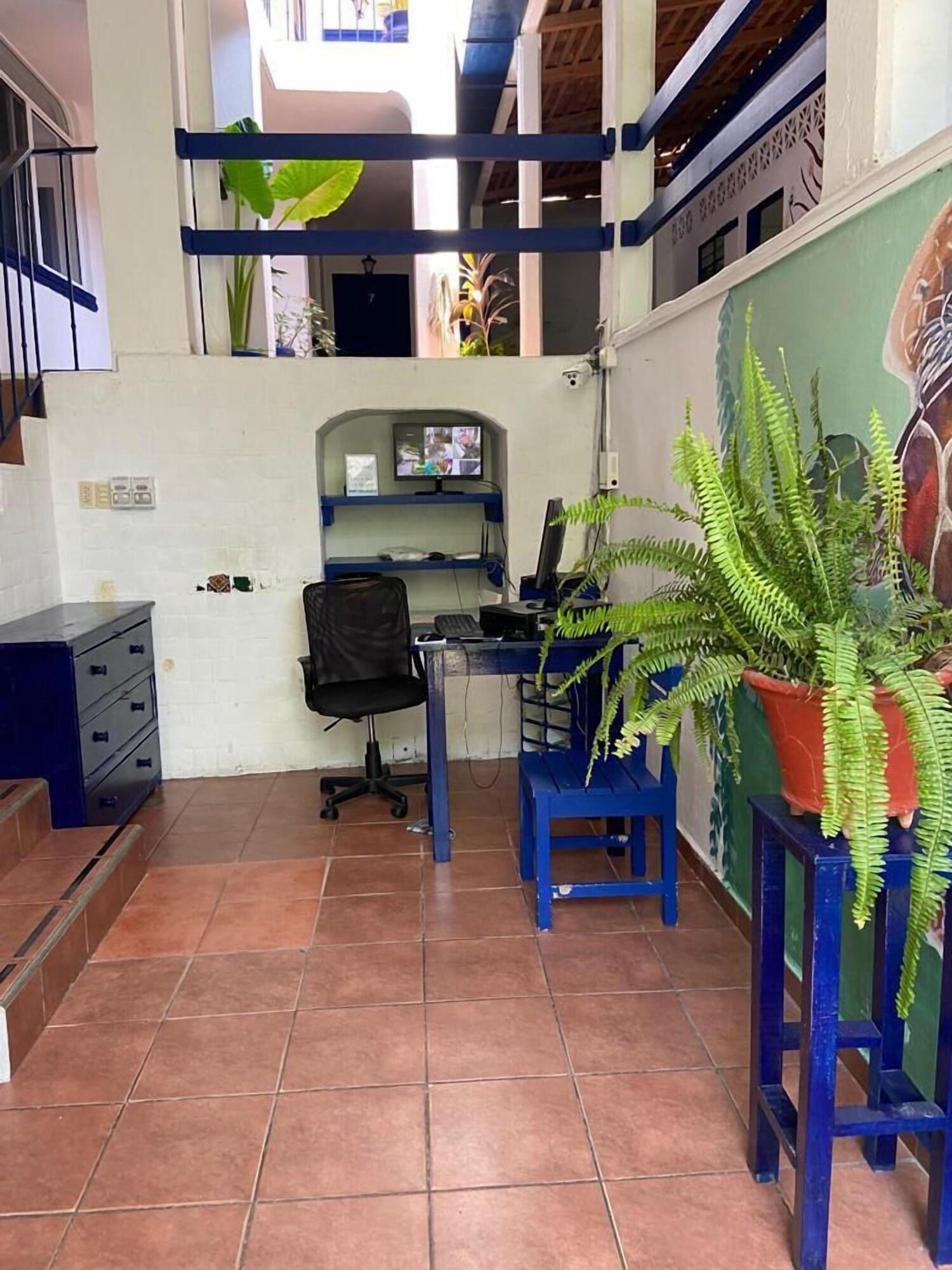 Vista Lobby Hotel & Hostal Mayflower