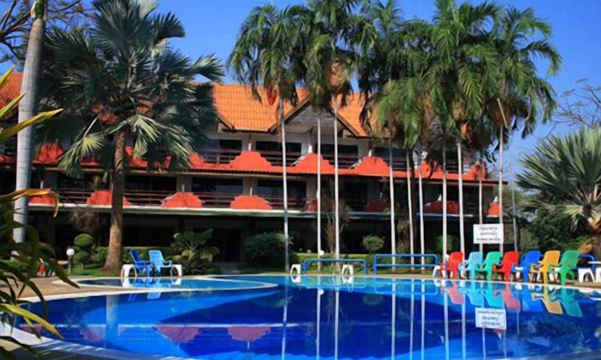 Varios Duenshine Resort