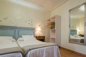 Alojamiento - YIT Puerta Bisagra