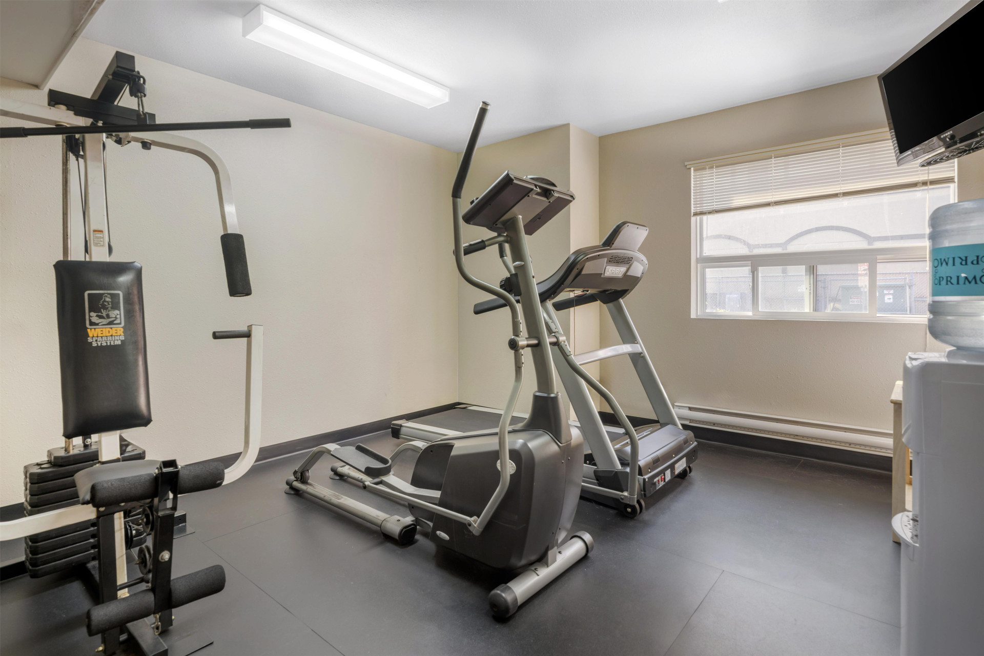 Gimnasio SureStay Plus Hotel by Best Western Lethbridge