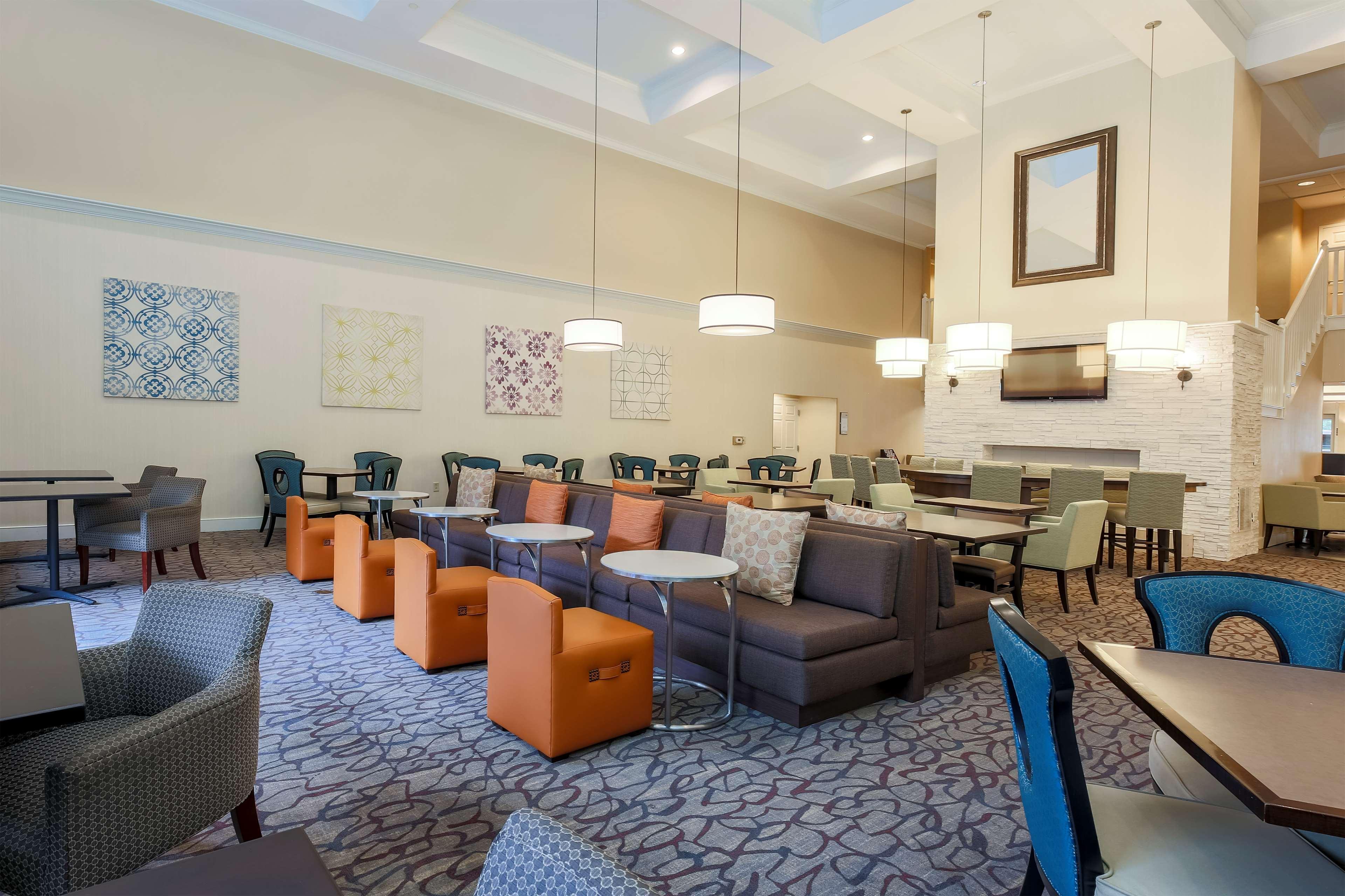 Vista Lobby Homewood Suites by Hilton Nashville Airport