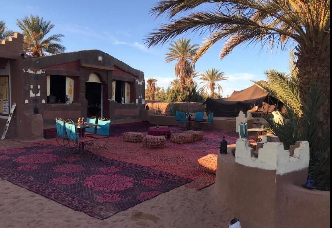 Varios Camp Sahara Majestic