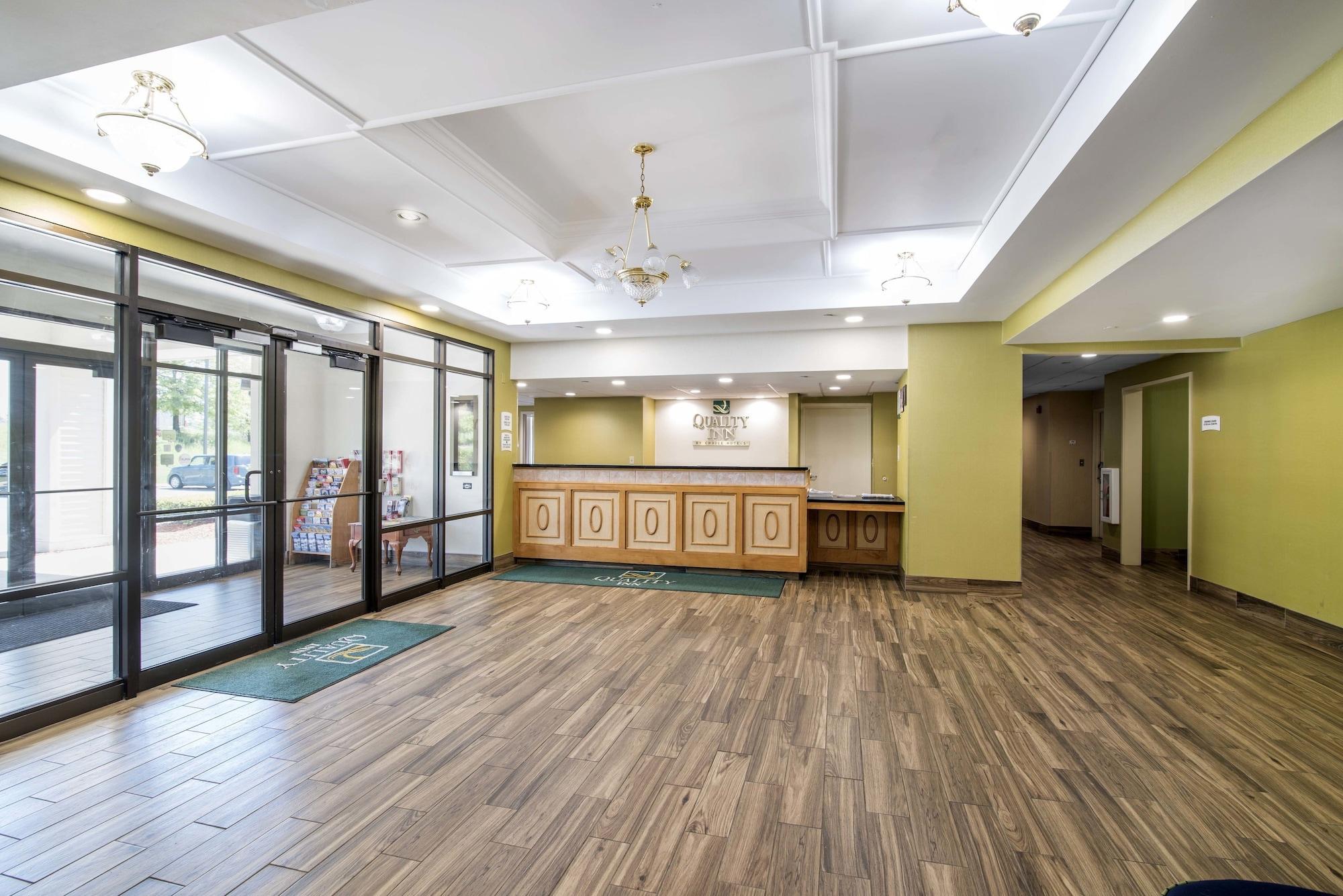 Vista Lobby Quality Inn Loudon-Concord