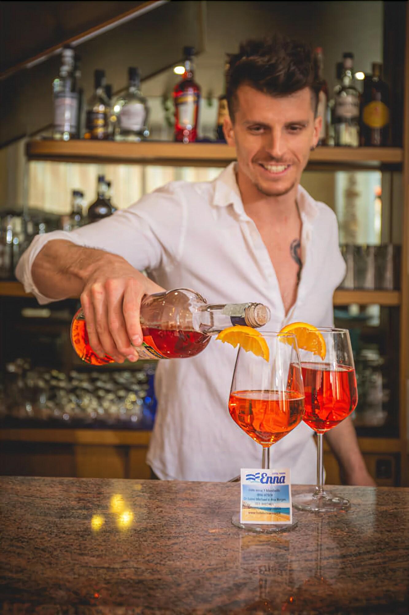 Bar/Salón Hotel Enna