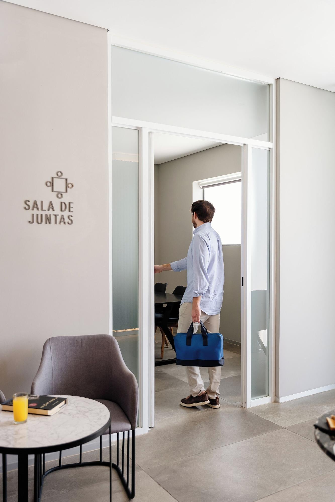 Sala de Reuniones Óntico Urban Design Hotel