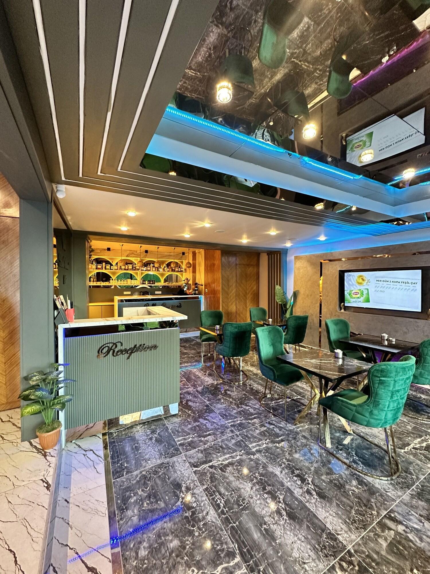 Varios Crowned Plus Hotel