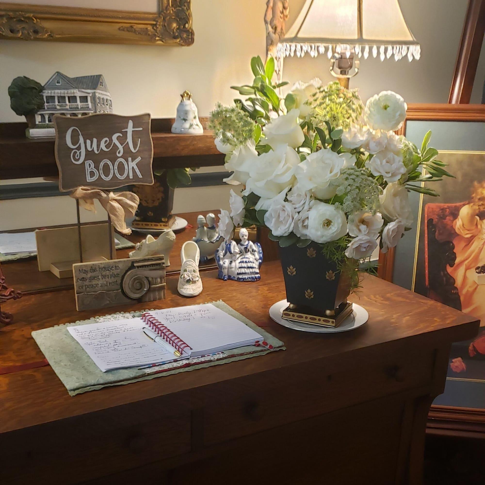 Vista Lobby Goodbread House Bed & Breakfast Inn