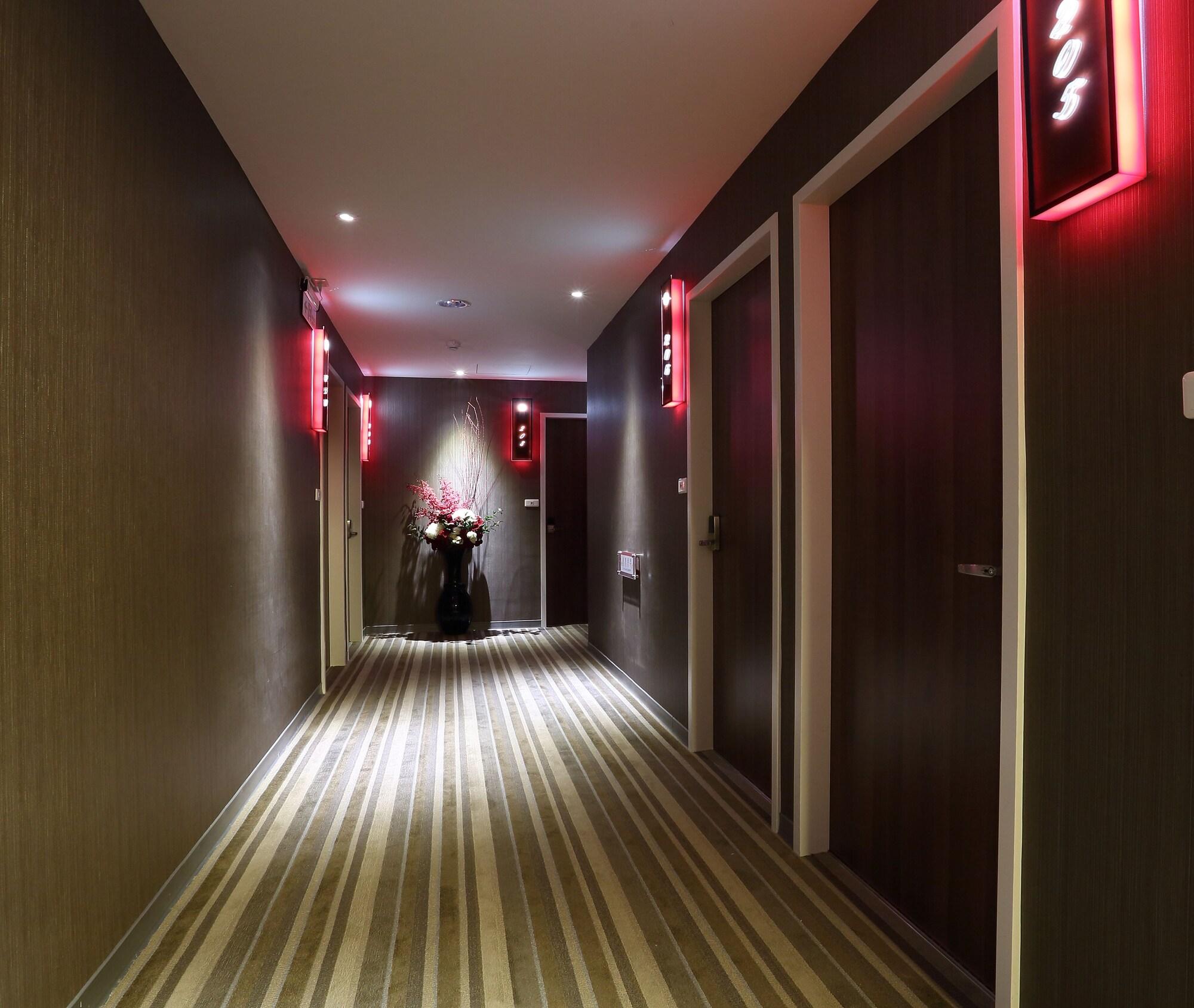 Varios Chao She Hotel