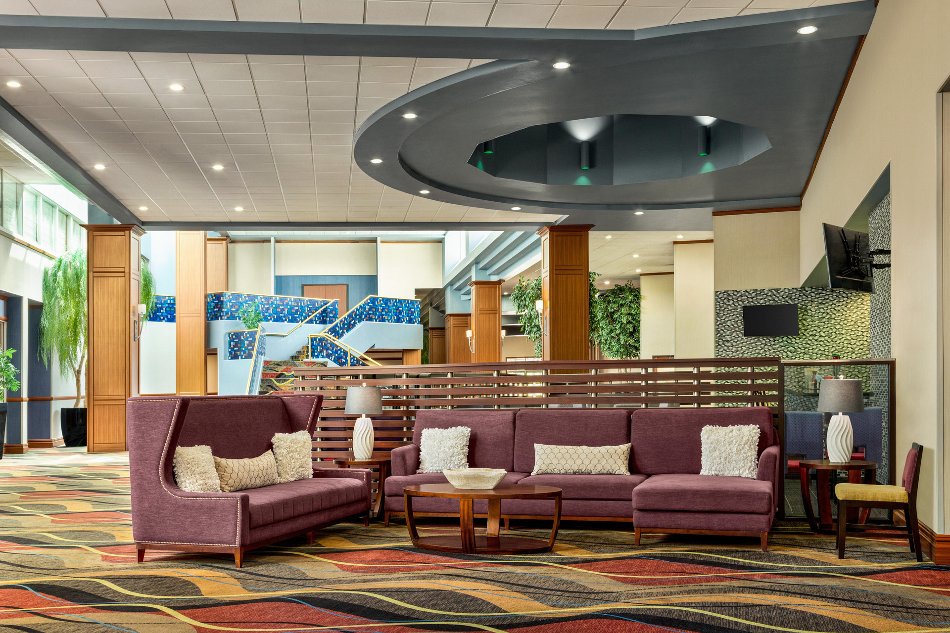 Vista Lobby Holiday Inn Louisville East - Hurstbourne by IHG