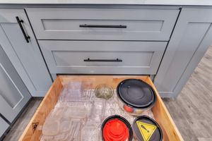 Alquiler Vacacional - Tranquil 2BR Triplex in the Heart of Shelburne