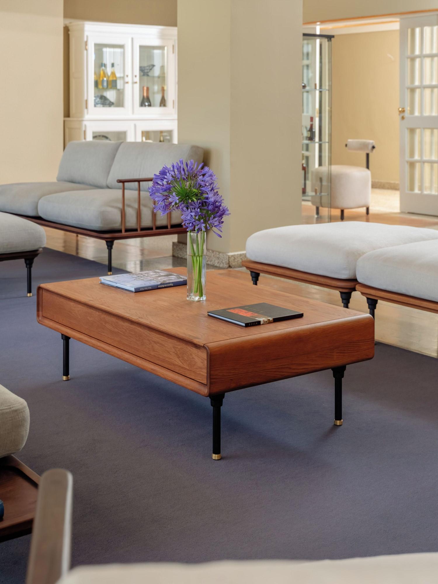 Varios Forrester Essence Douro Hotel