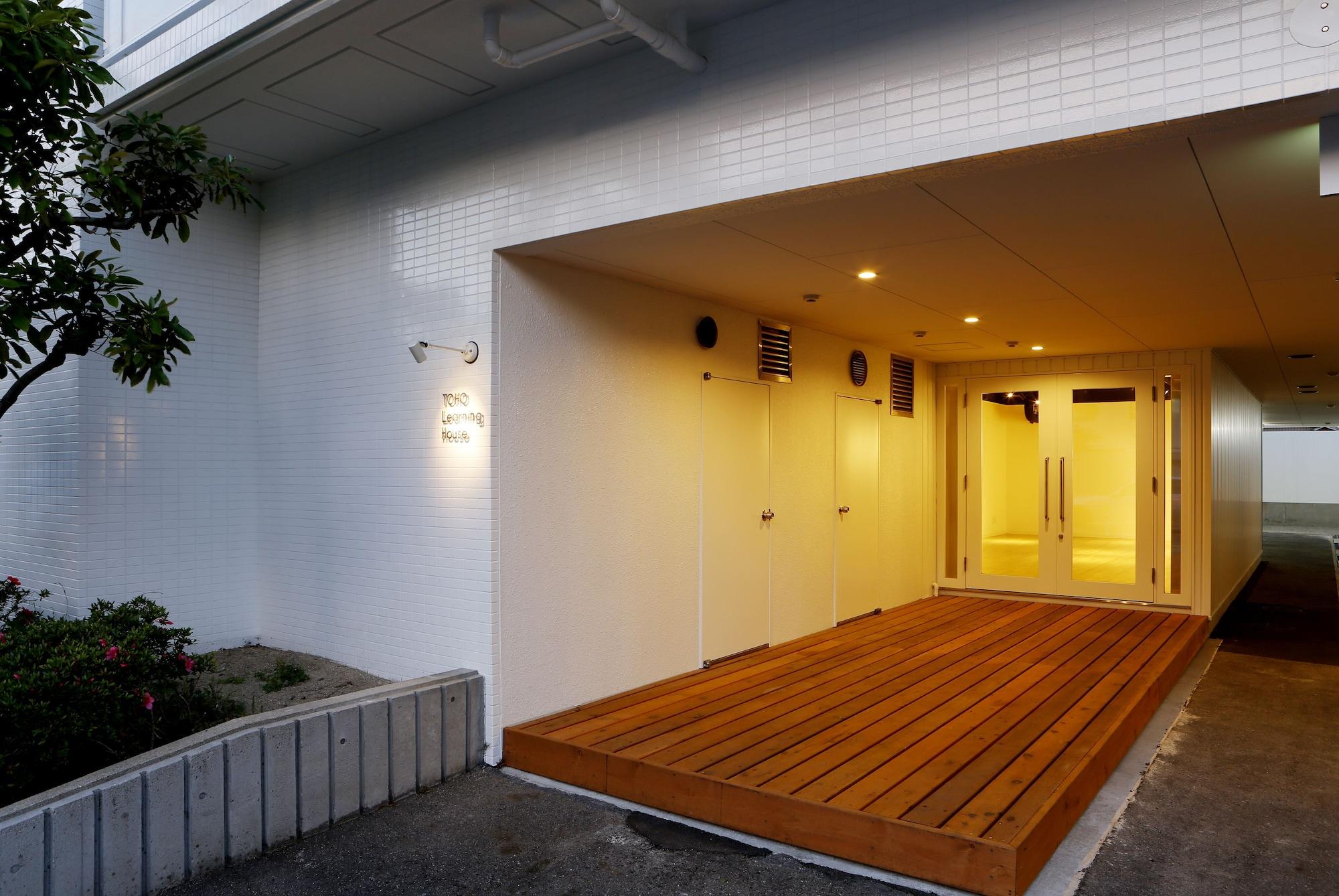 Vista Exterior Guesthouse TOHO