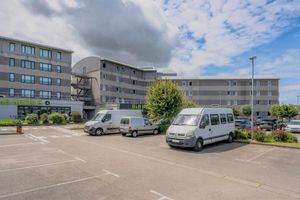 Alojamiento - B&B HOTEL Calais Terminal Cité de l'Europe 4 étoiles