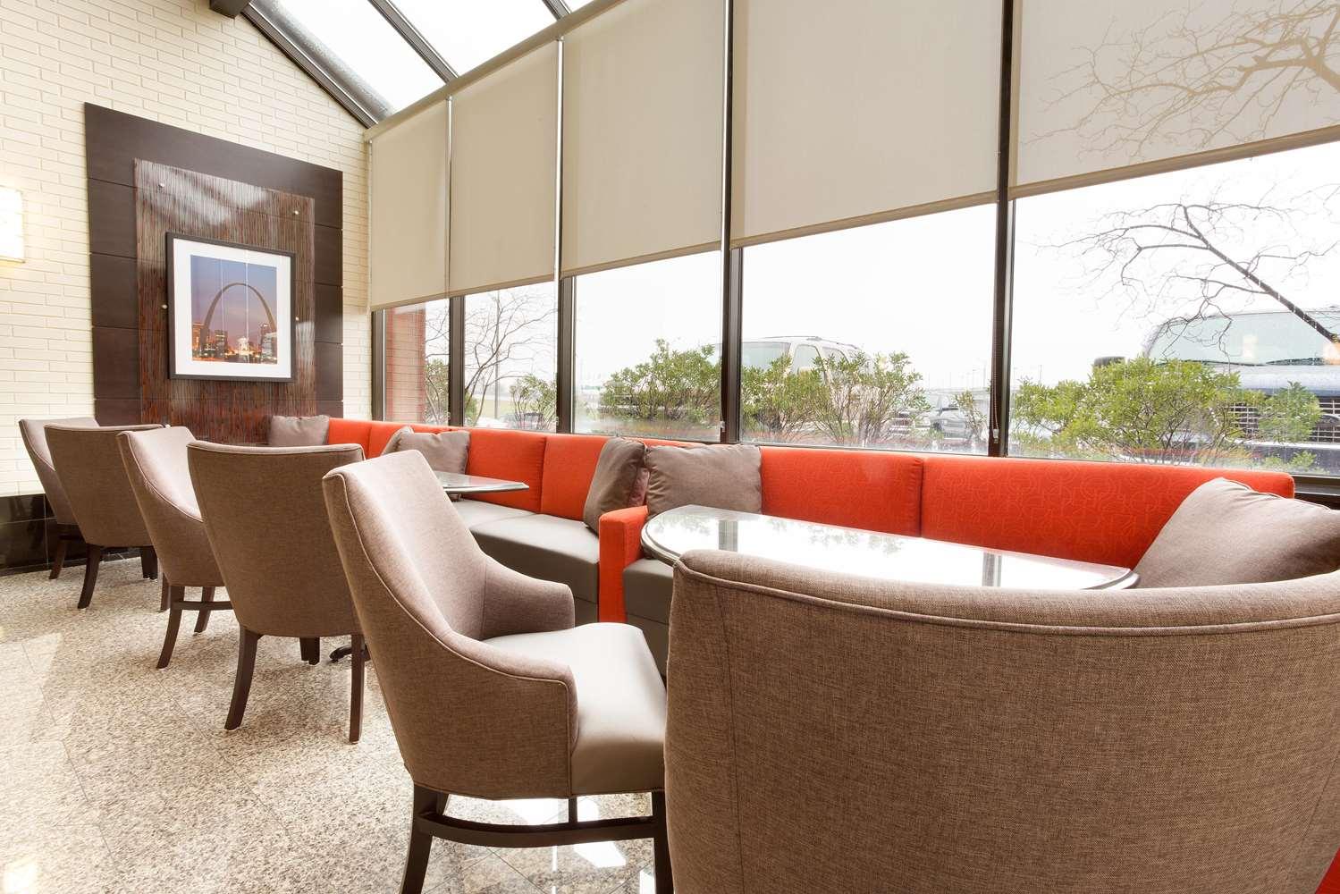 Vista Lobby Drury Inn Airport - St. Louis, MO