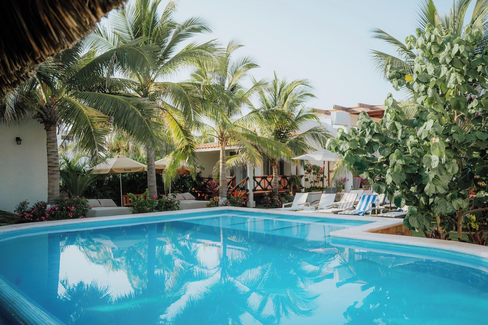 Vista Piscina Villa Marena Hotel Boutique