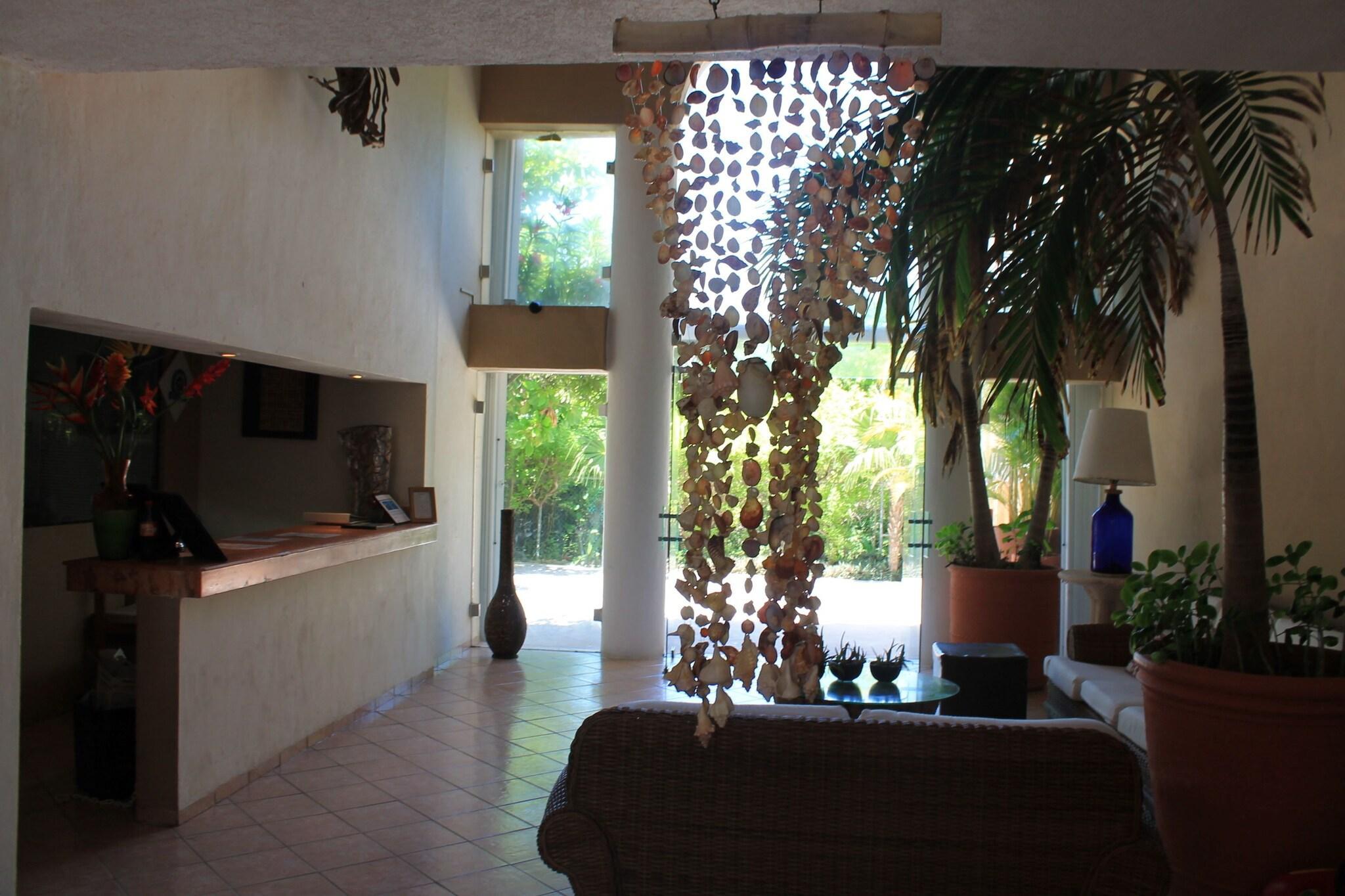Vista Lobby Hotel Playa la Media Luna, Isla Mujeres