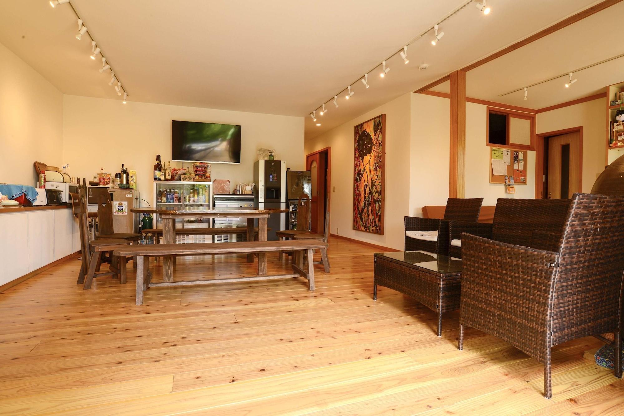 Vista Lobby Hali Hali House