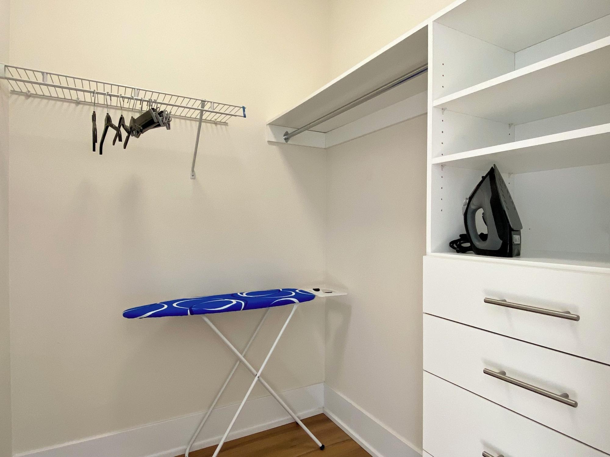 Set de Habitación Chic Urban Gateway in Toronto