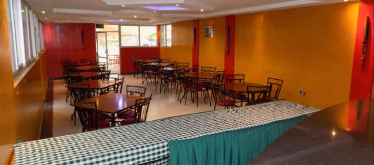 Restaurant Shalom House - Hostel