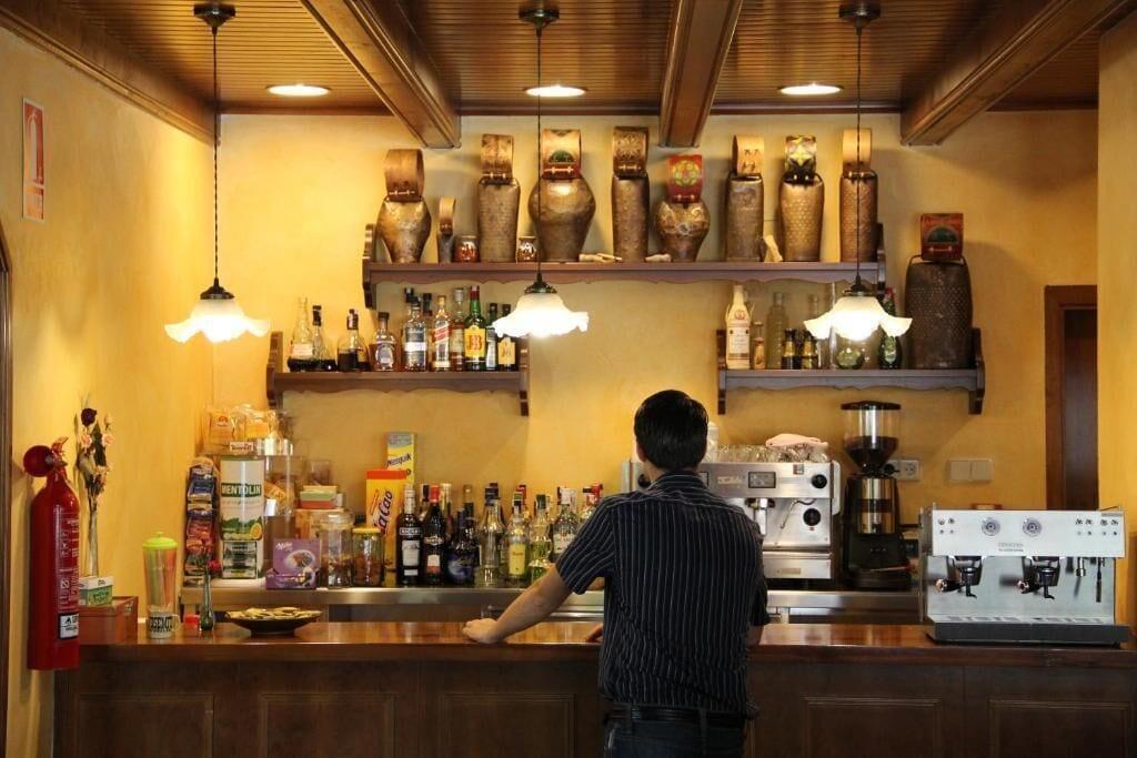 Bar/Salón Hotel El Rantiner