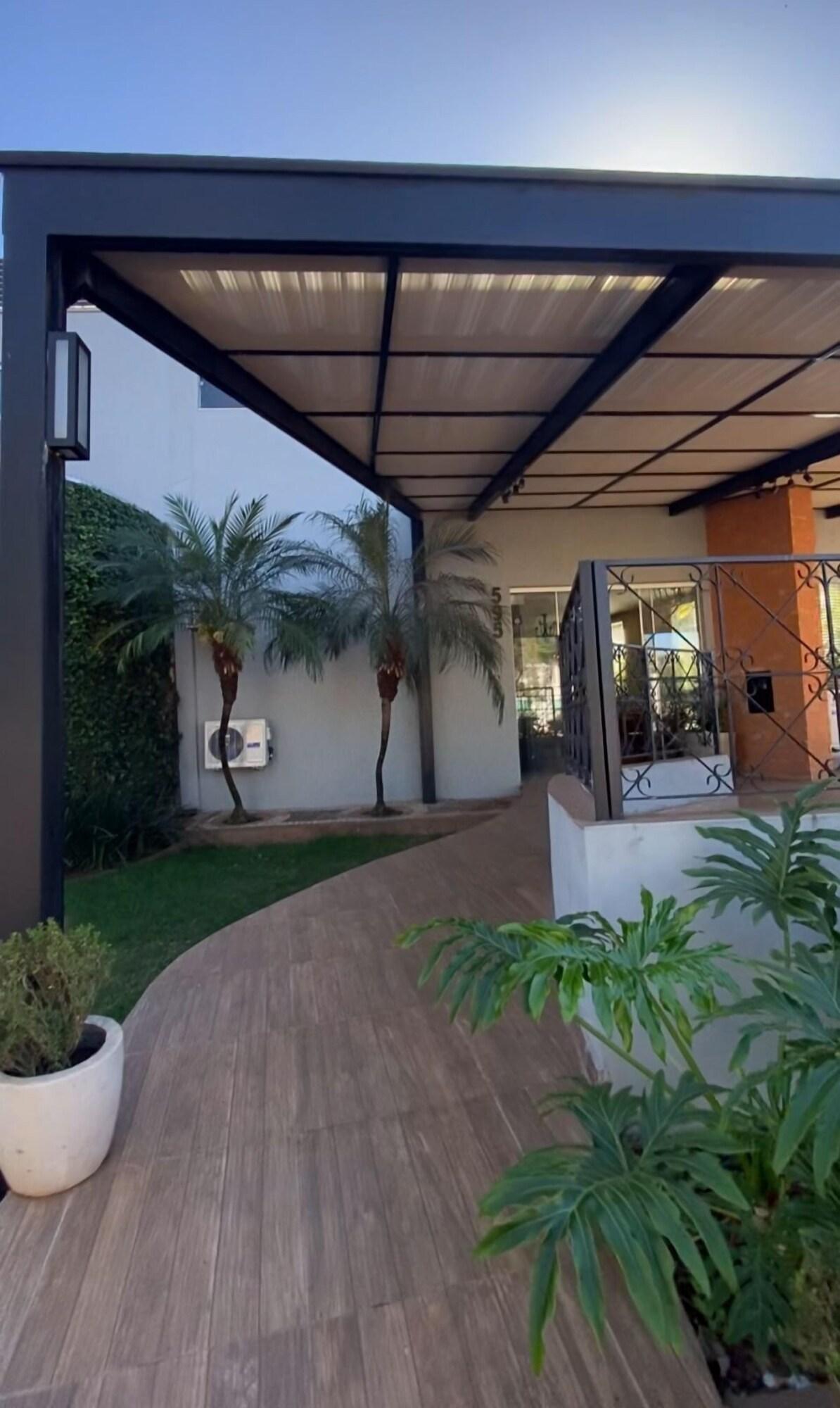 Vista Exterior Hotel Recanto dos Ipês