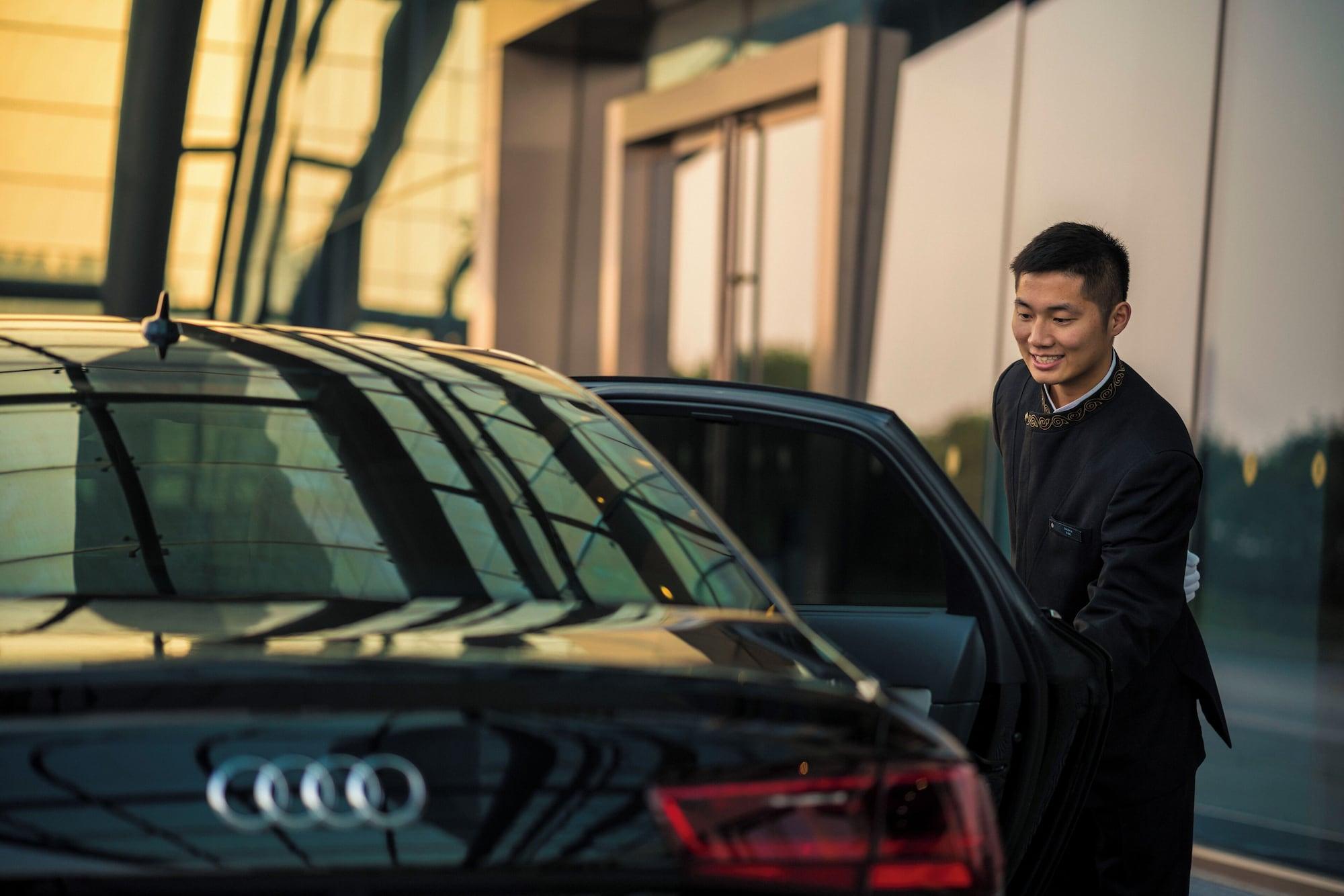 Vista Lobby InterContinental Wuhan by IHG