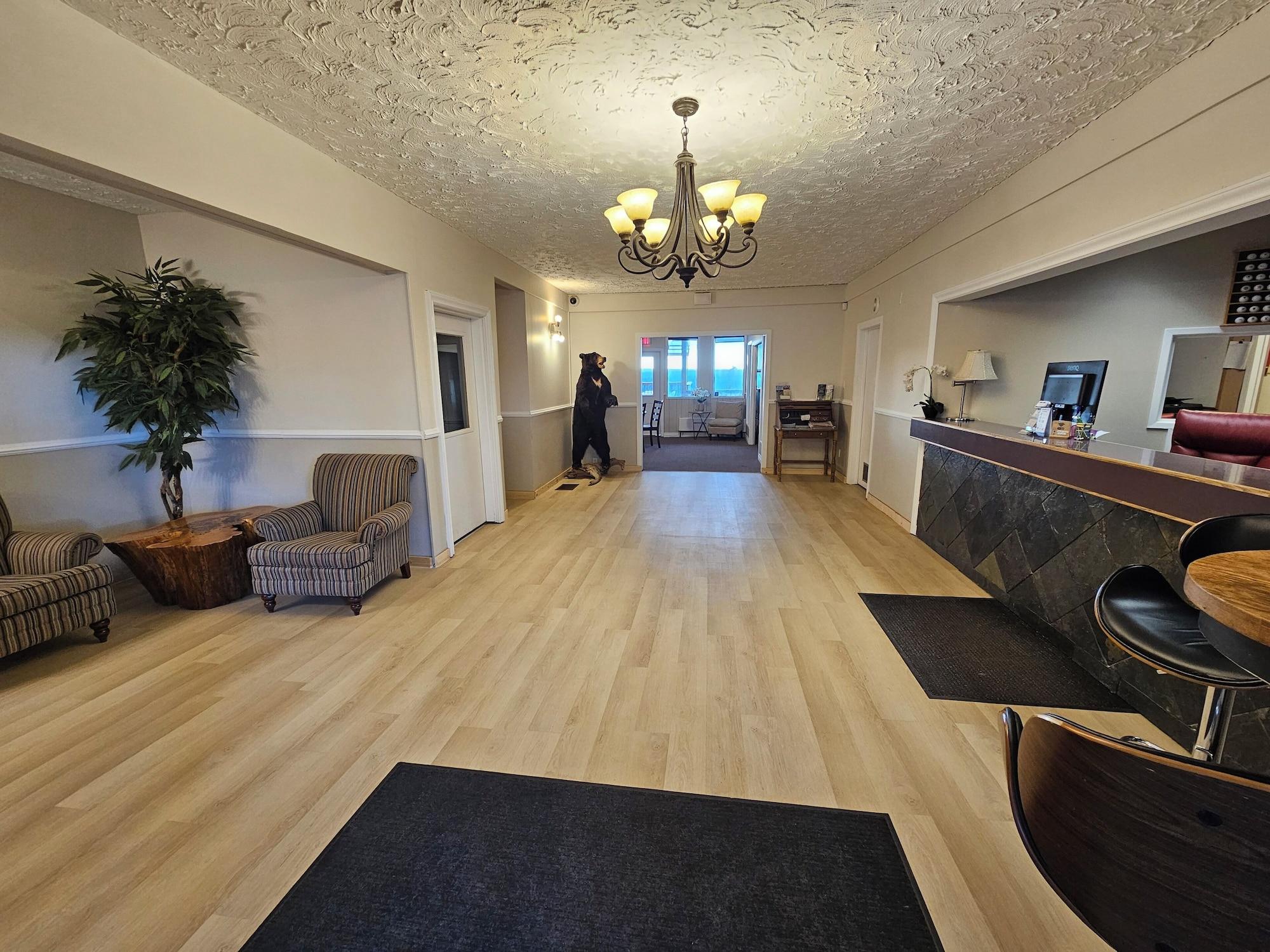 Vista Lobby 108 Golf Resort