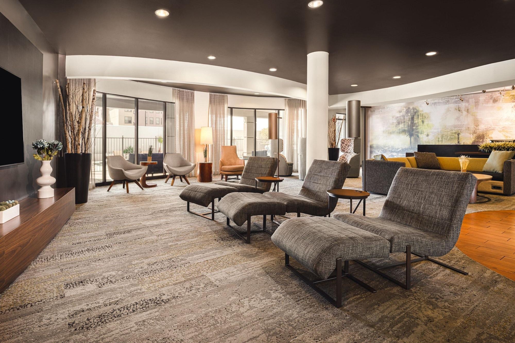 Vista Lobby Courtyard by Marriott El Paso Airport
