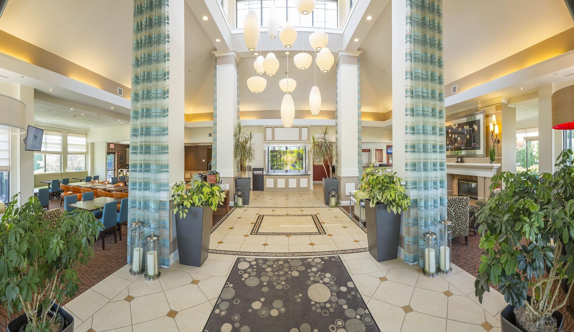 Vista Lobby Hilton Garden Inn Plymouth