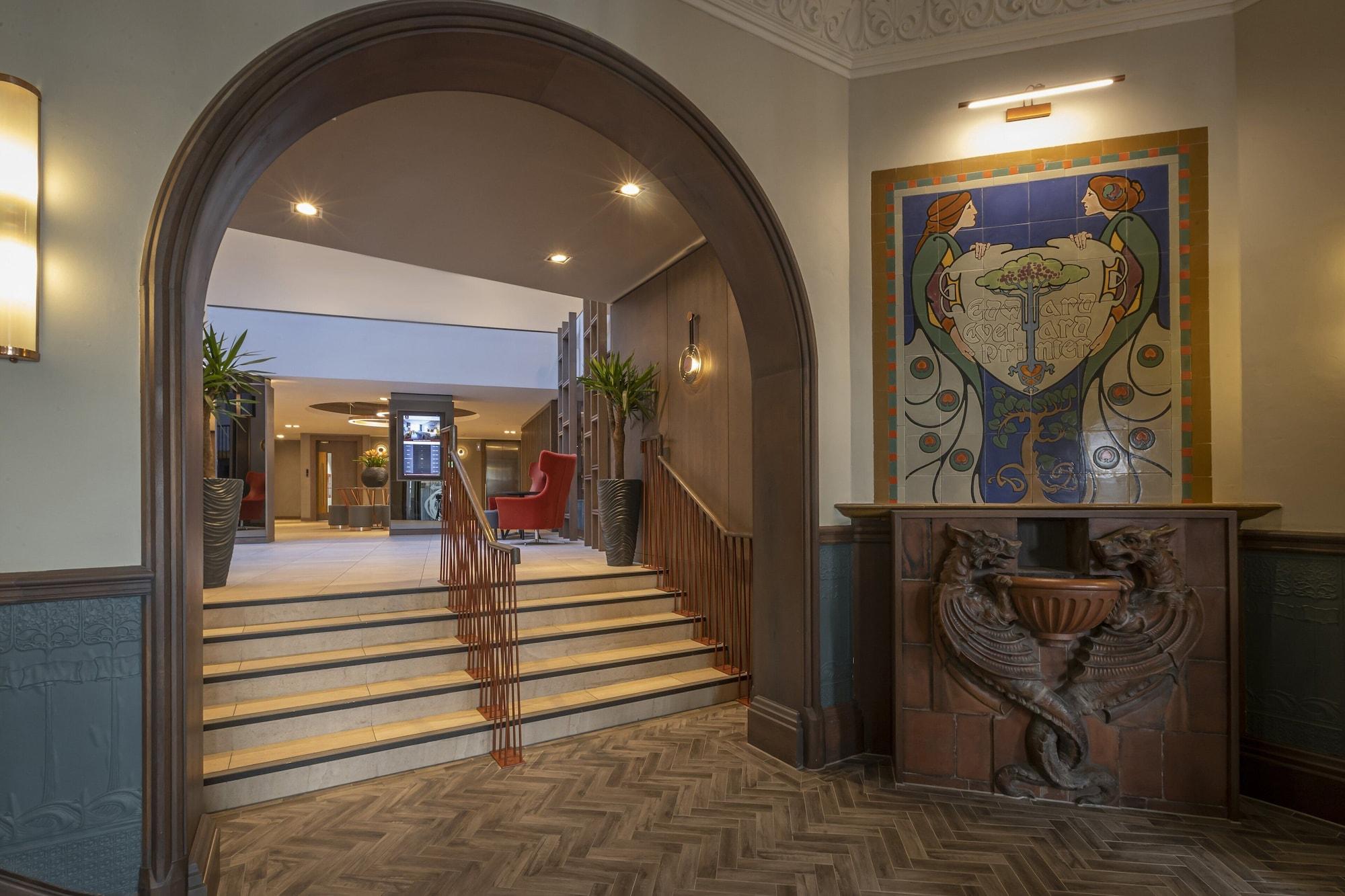 Vista Lobby Clayton Hotel Bristol City