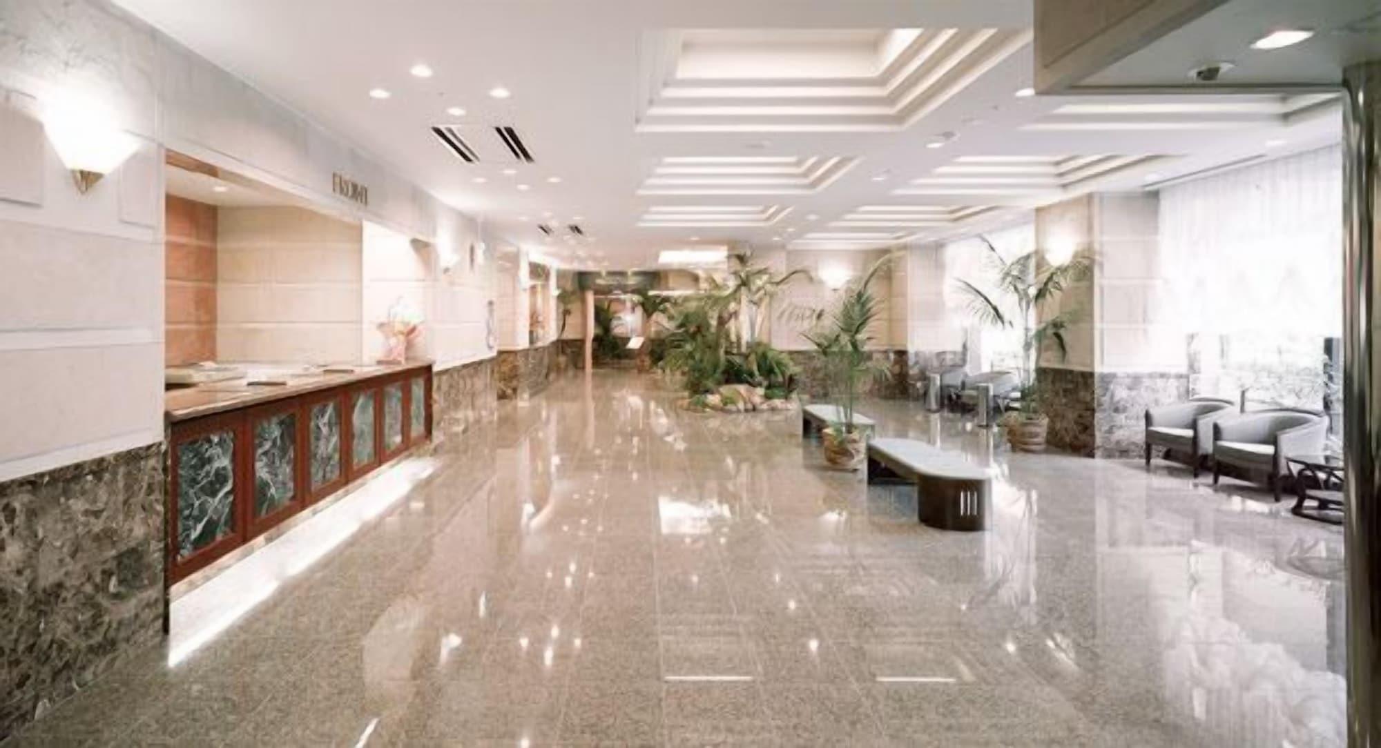 Vista Lobby Okayama City Hotel Kuwatacho