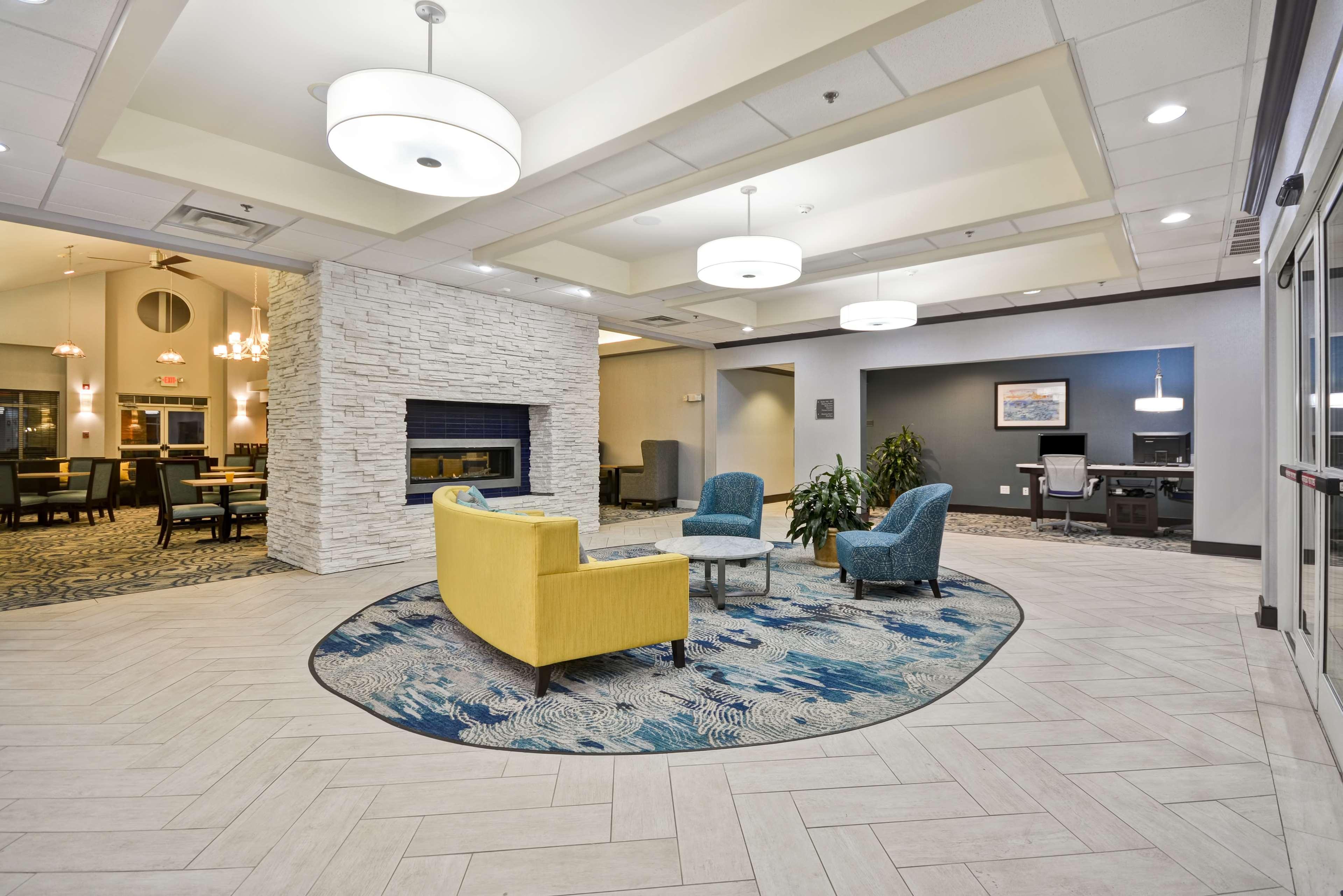 Vista Lobby Homewood Suites Wilmington/Mayfaire