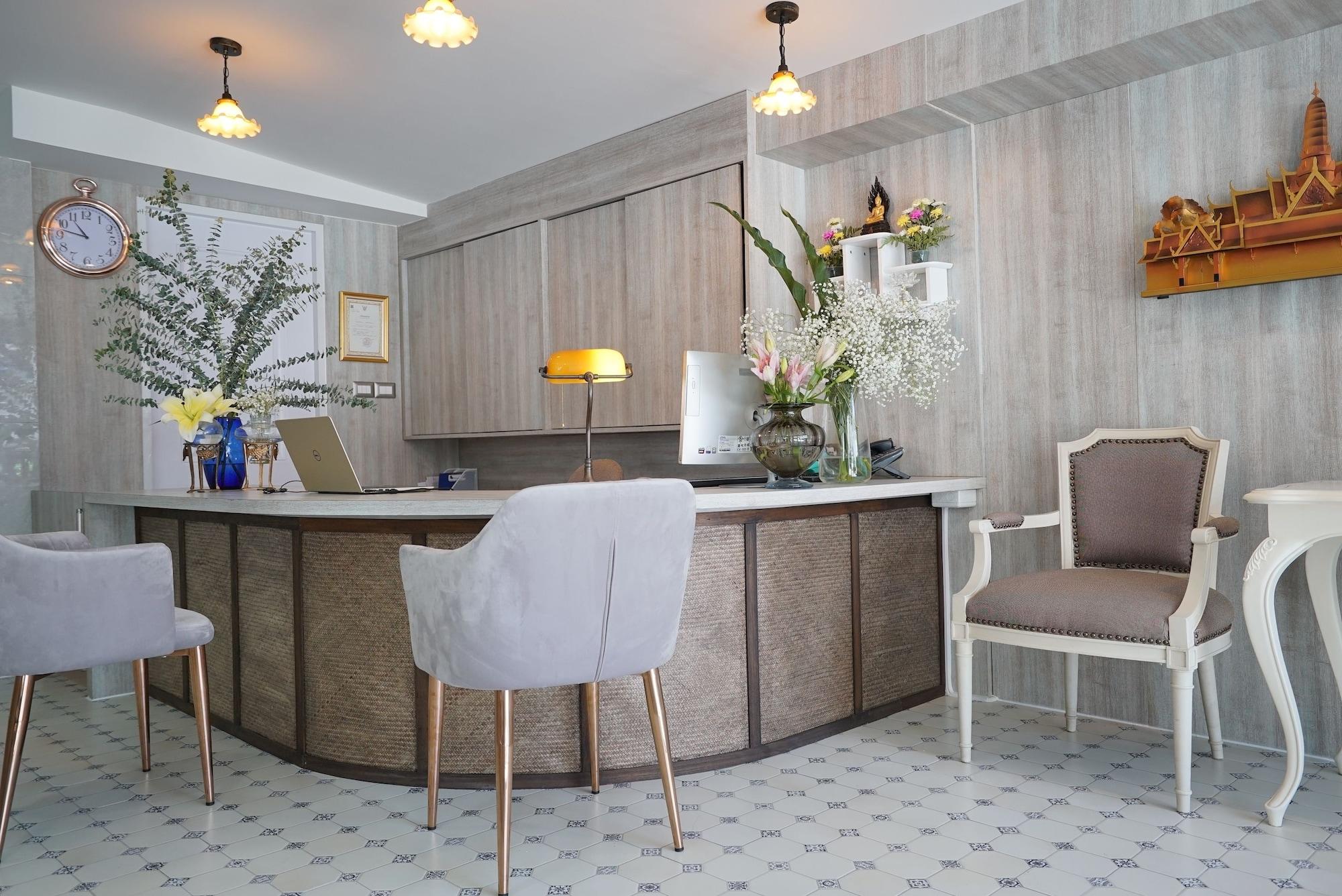 Vista Lobby The Qube Fifty Hotel