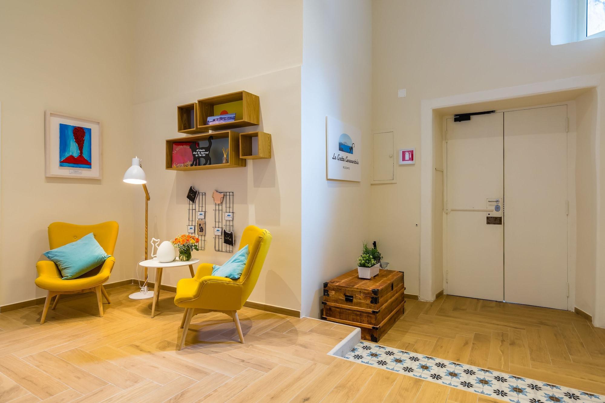 Vista Lobby La Gatta Cenerentola Rooms