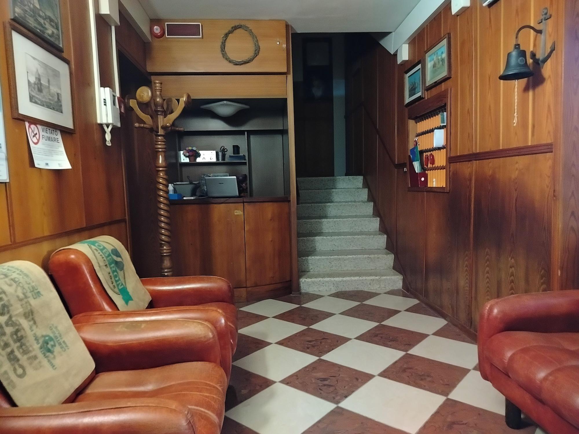 Vista Lobby hotel Veles