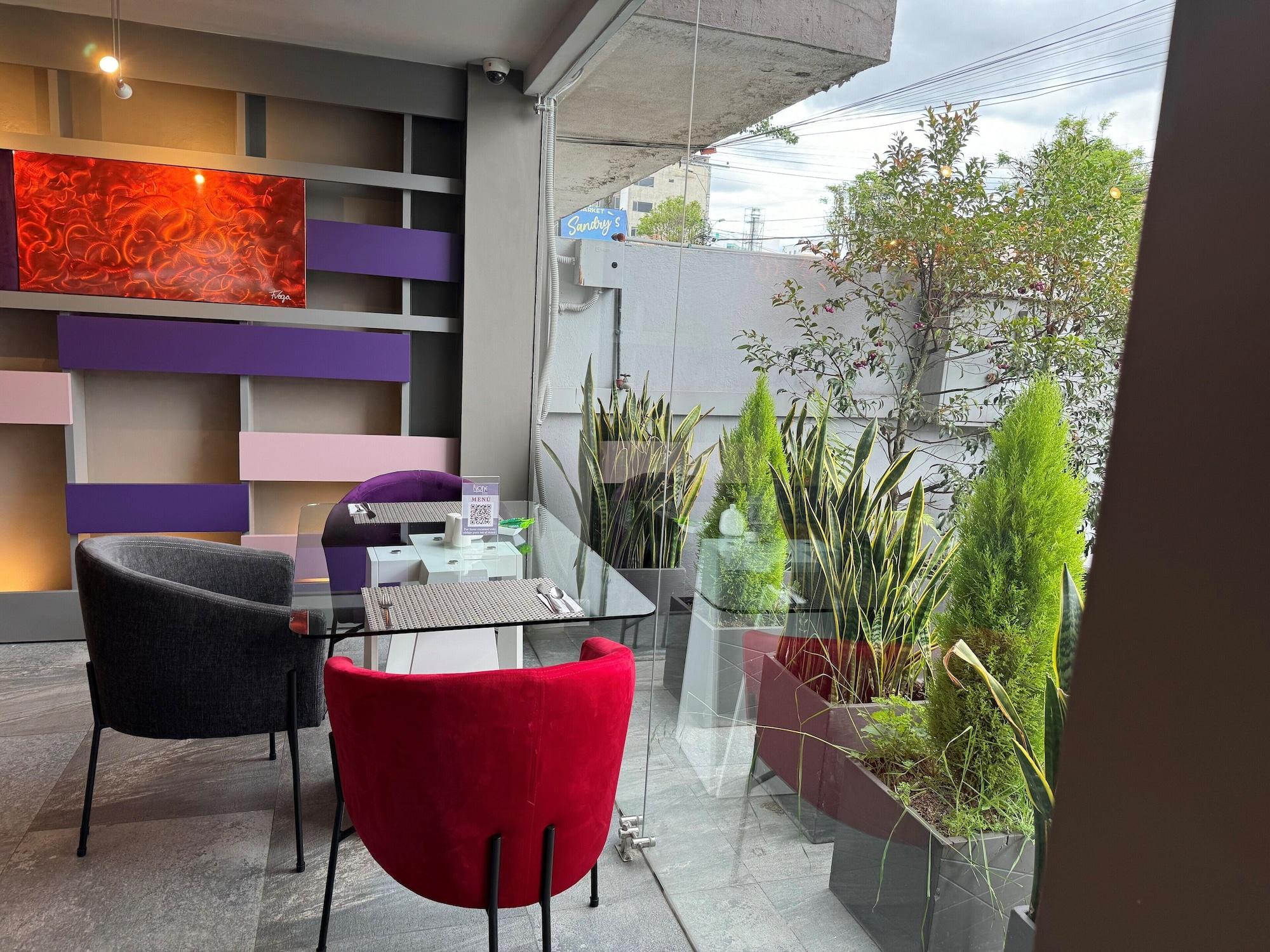 Vista Exterior Rioné Hotel Boutique