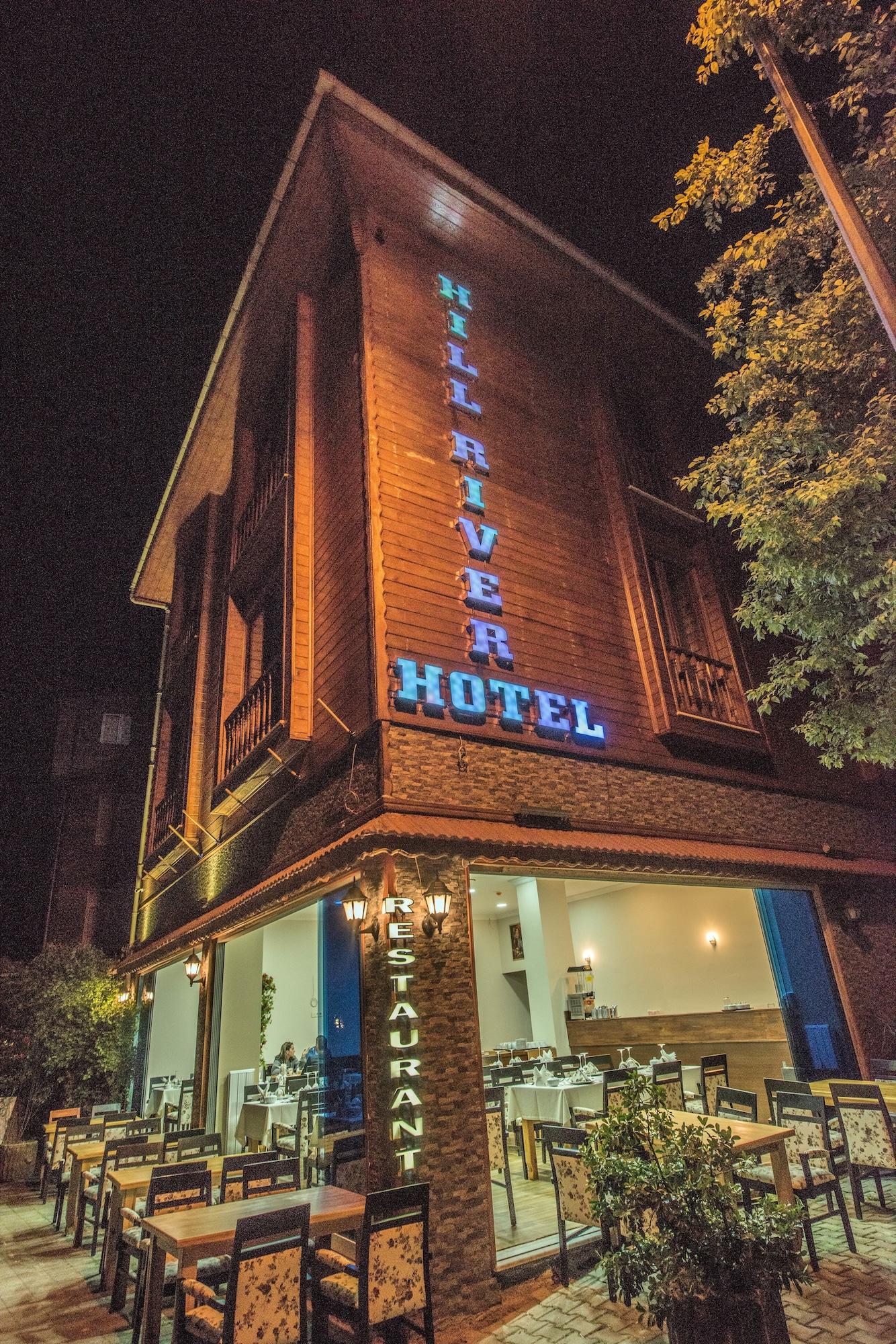 Vista Exterior Hill River Hotel