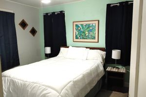 Alquiler Vacacional - New Smyrna Beach Cozy Pool Home, Beach, Shopping & Restaurants