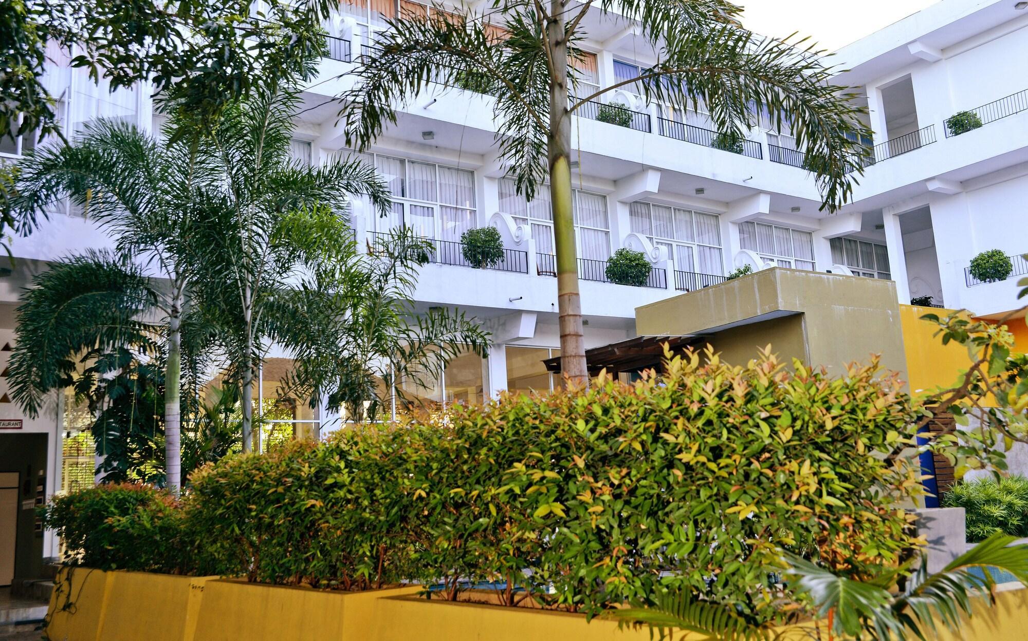 Vista Exterior Ceylan Lodge