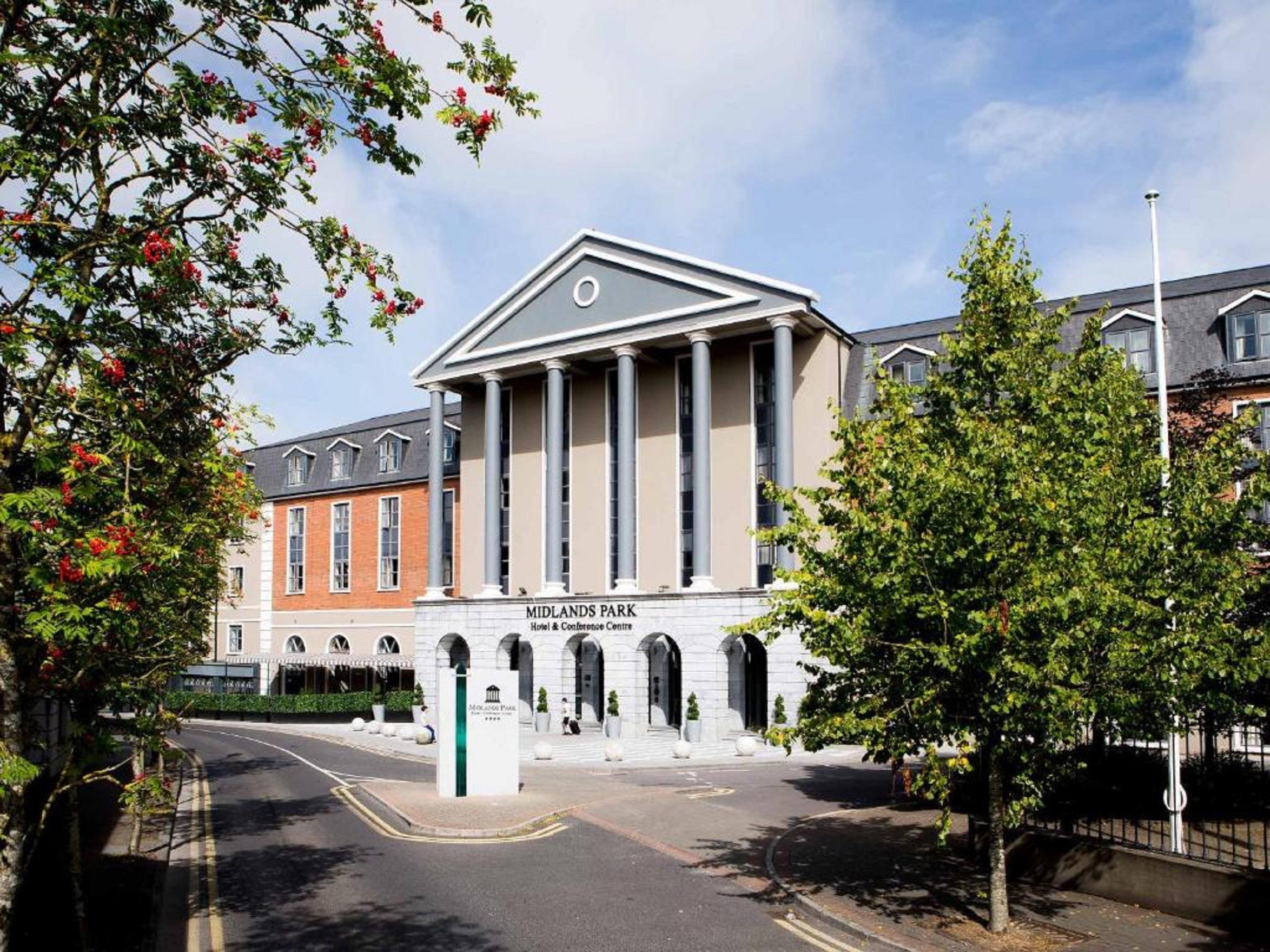 Vista Exterior Midlands Park Hotel