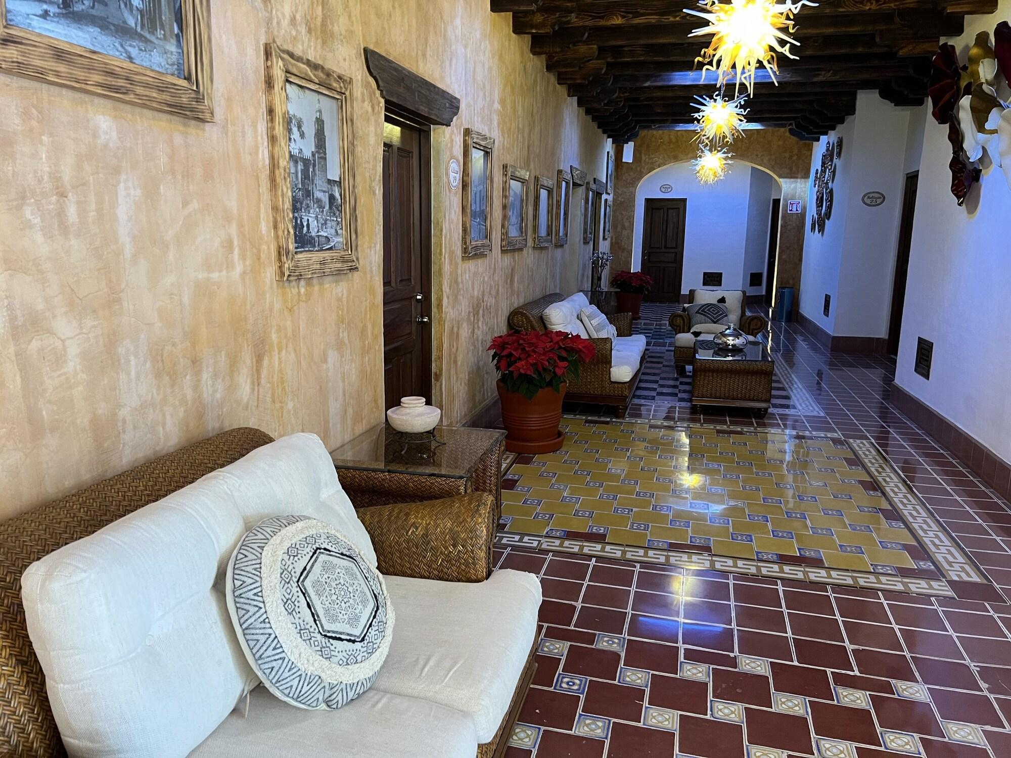 Varios Mesón de las Delicias