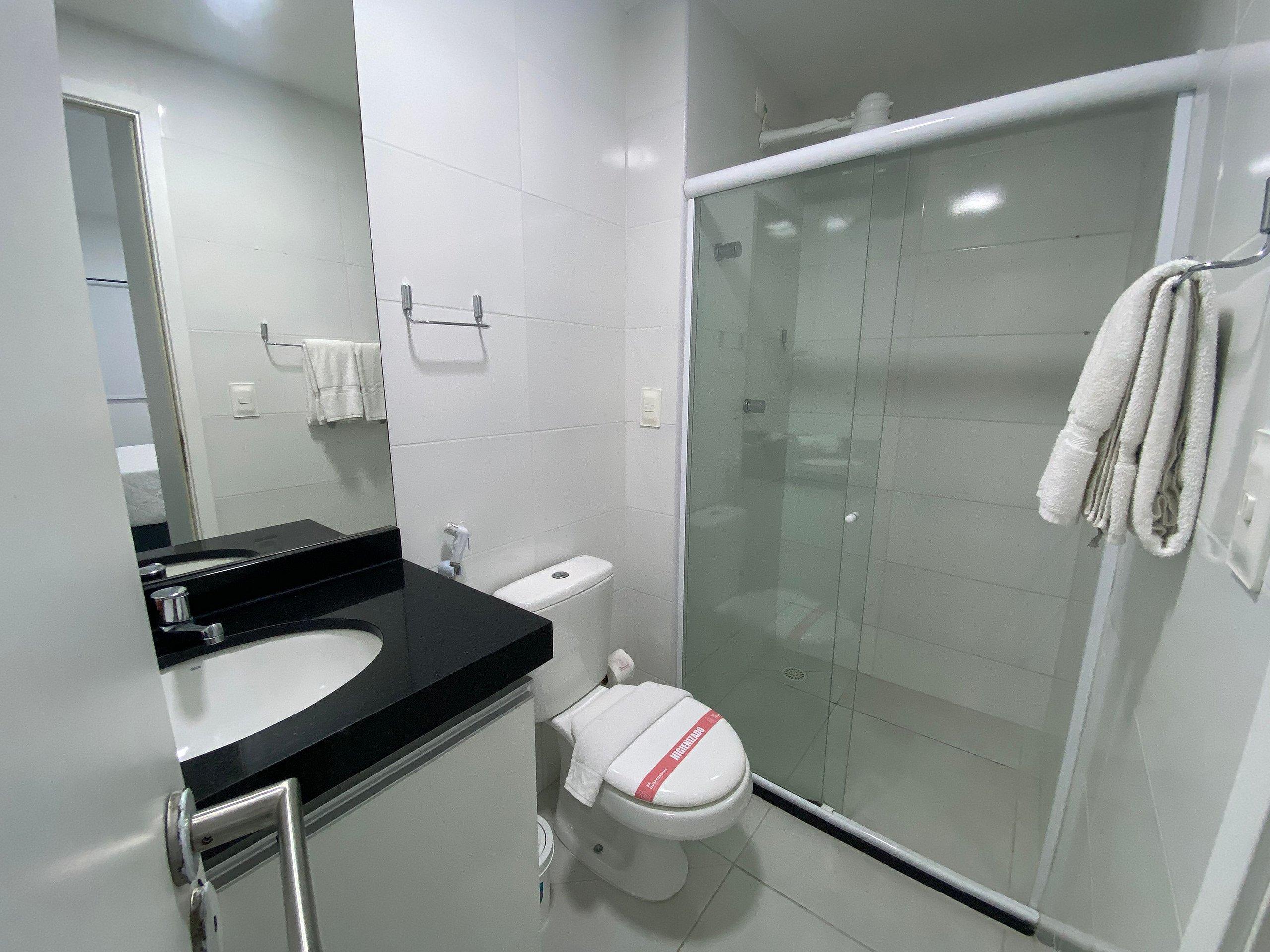 Baño Edifício Time Apto 518 ER Hospedagens