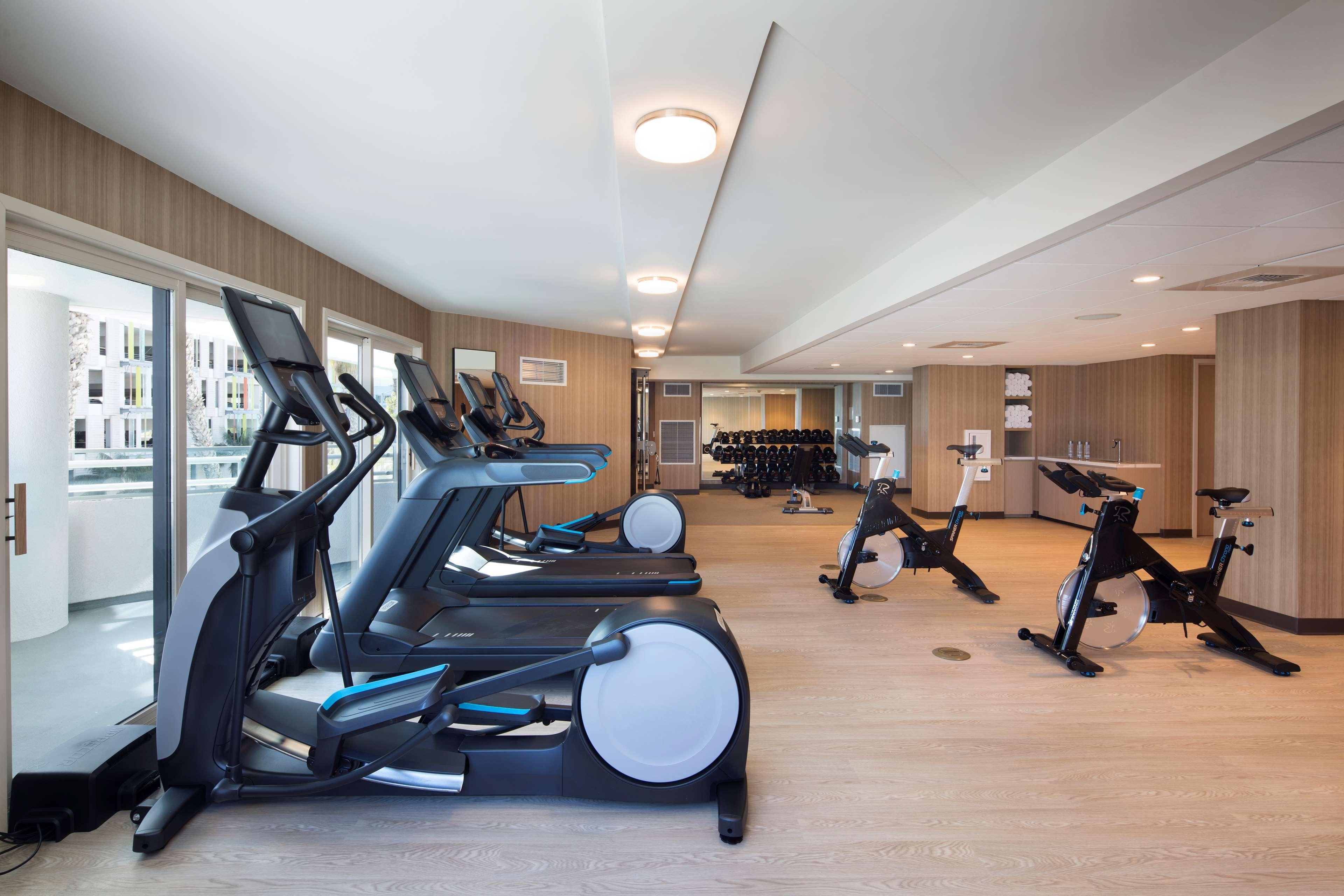 Gimnasio Hilton Santa Monica Hotel & Suites