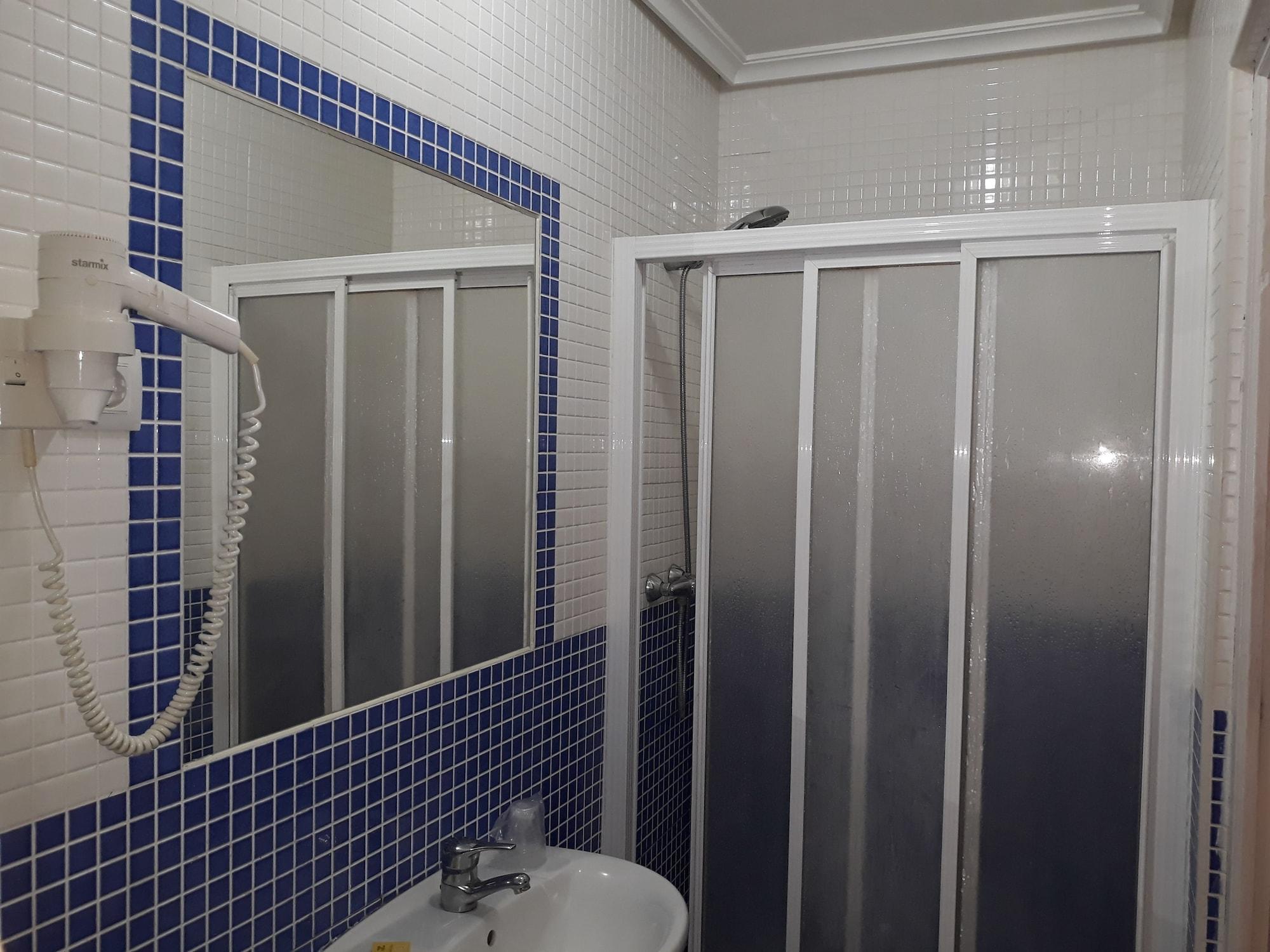 Equipamiento de Habitación Pensión Martín