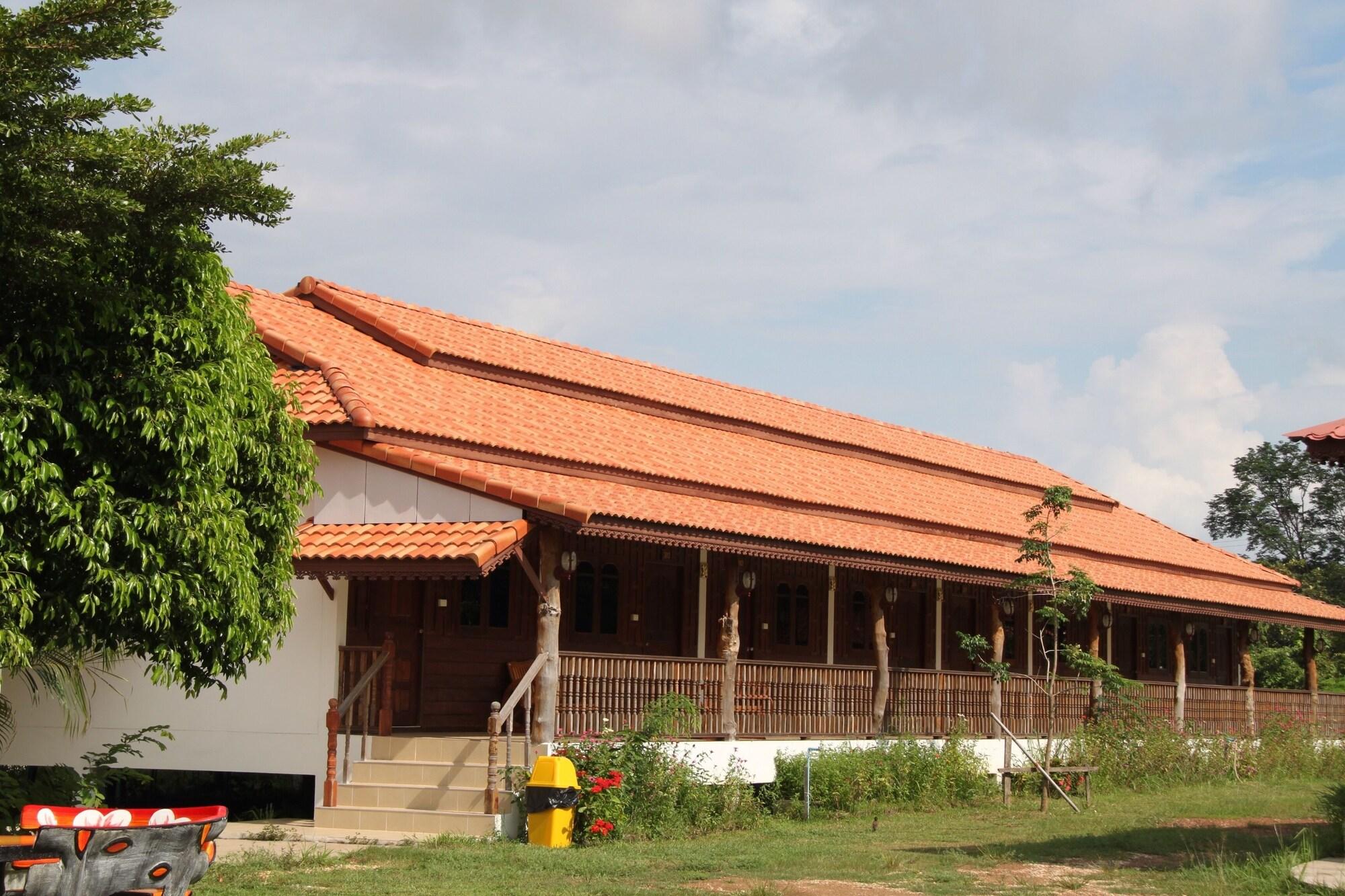 Varios Plaifah Resort Ubon