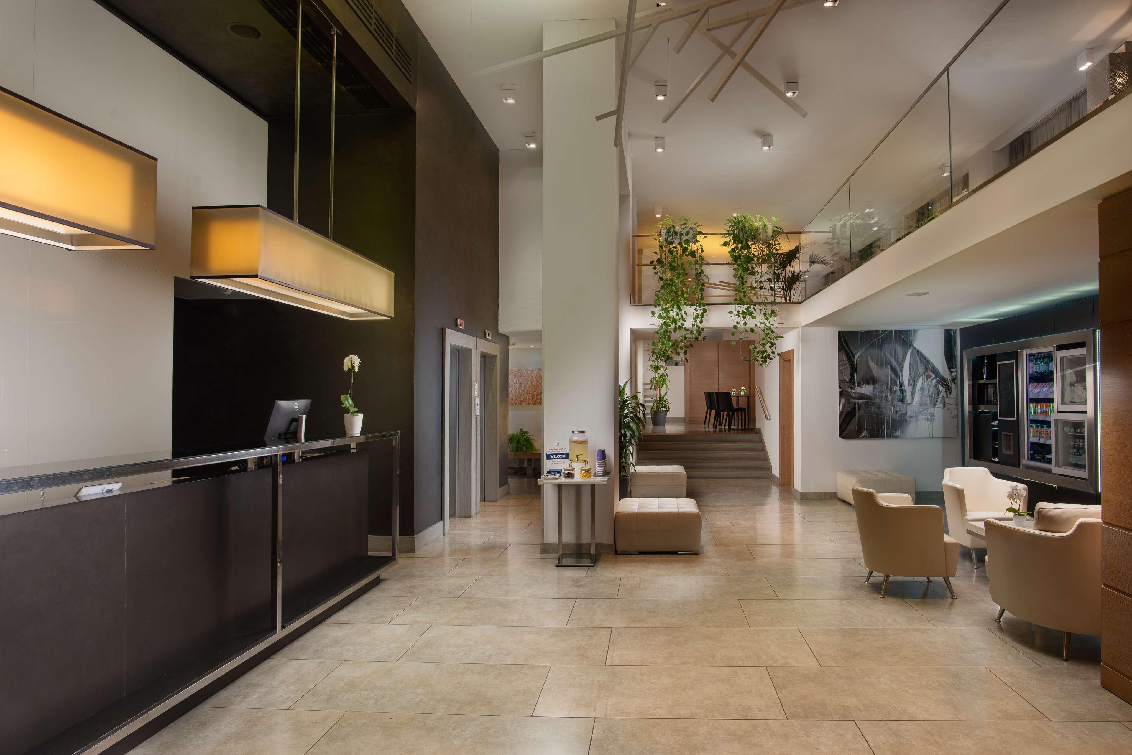 Vista Lobby NH Pisa